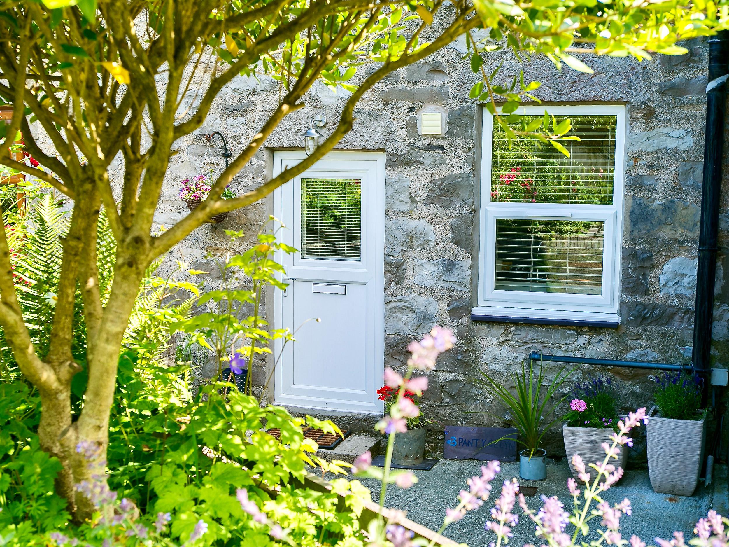 Holiday Cottage Reviews for 3 Pant Y Celyn - Holiday Cottage in Beaumaris, Isle of Anglesey