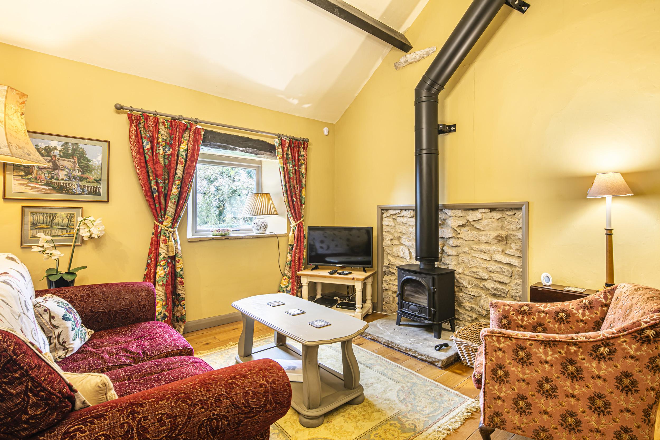 Holiday Cottage Reviews for Love Bird - Holiday Cottage in Bakewell, Derbyshire