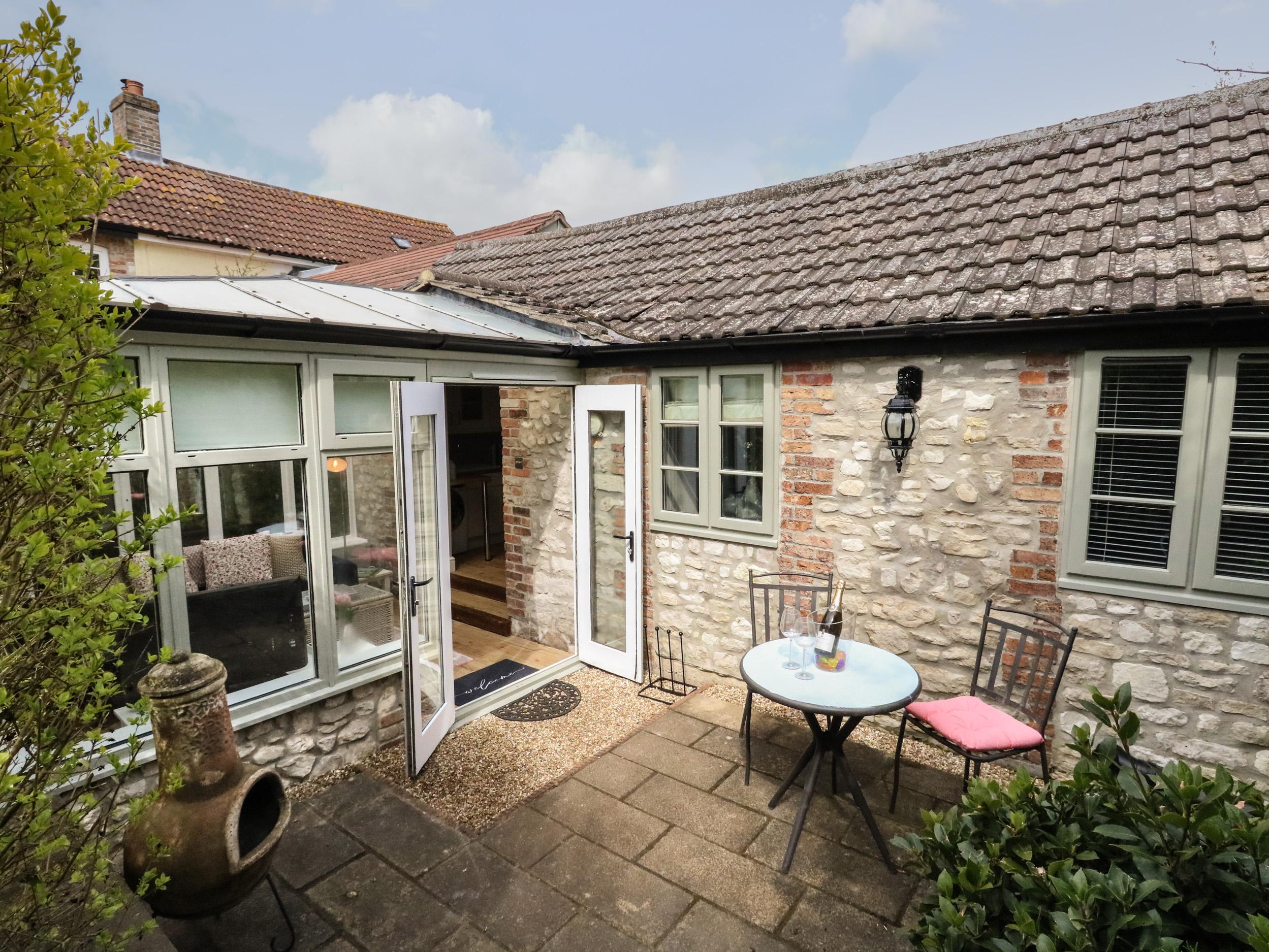 Holiday Cottage Reviews for Apple Tree Cottage - Holiday Cottage in Dorchester, Dorset