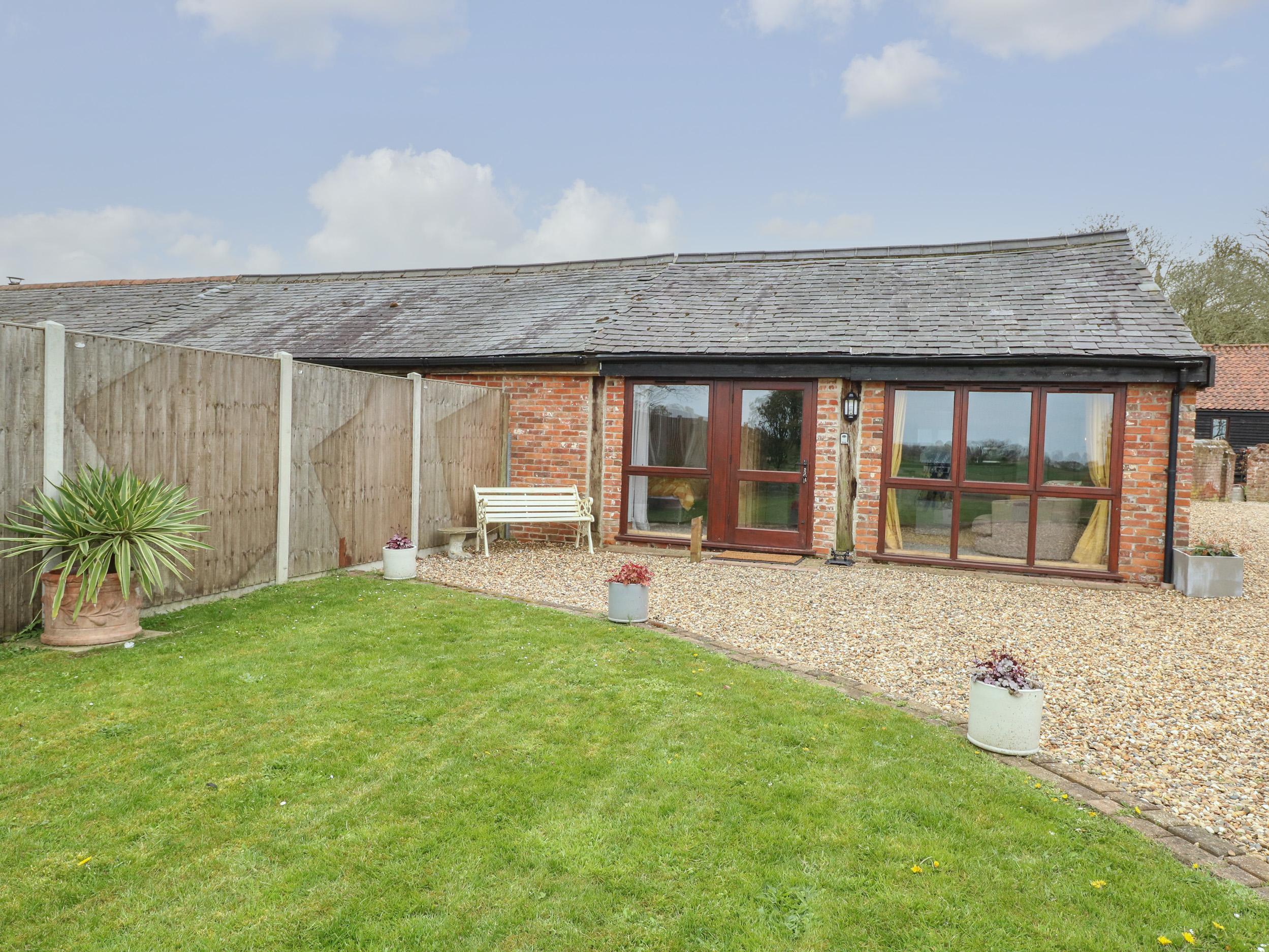 Holiday Cottage Reviews for Bee Happy Barn - Holiday Cottage in Norwich, Norfolk
