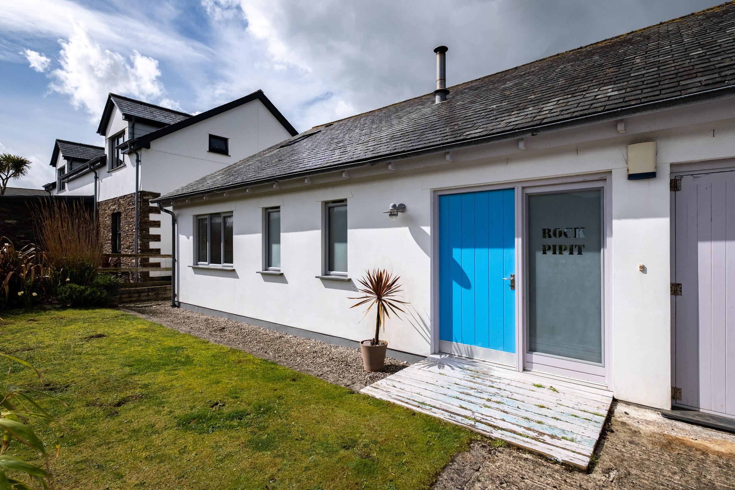 Holiday Cottage Reviews for Rock Pipit - Holiday Cottage in Polzeath, Cornwall Inc Scilly