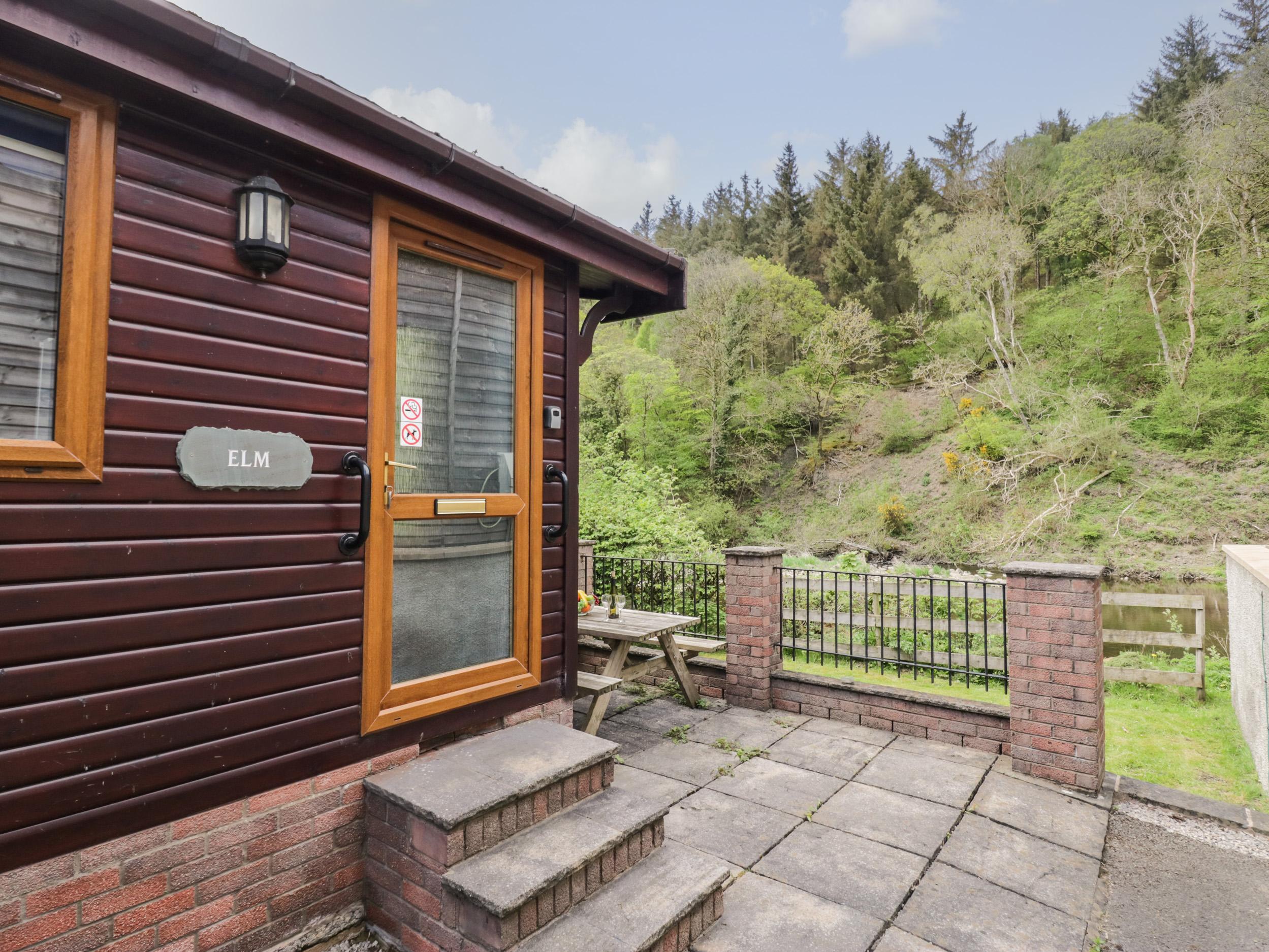 Holiday Cottage Reviews for Elm Lodge - Holiday Cottage in Keswick, Cumbria