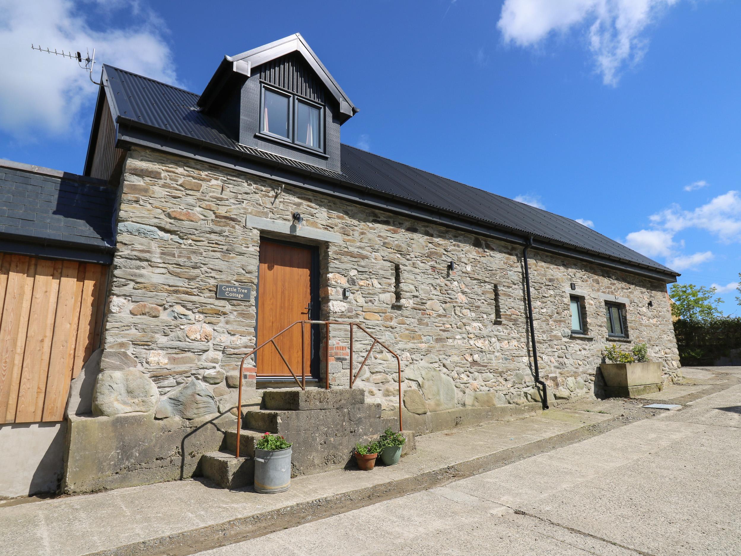 Holiday Cottage Reviews for Cattle Tree Cottage - Holiday Cottage in Cardigan, Ceredigion