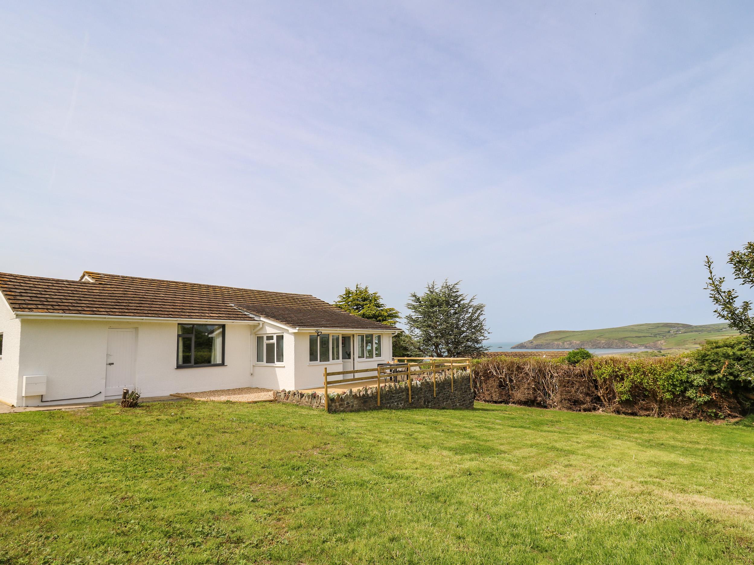 Holiday Cottage Reviews for Bryn Alaw - Holiday Cottage in Newport, Pembrokeshire