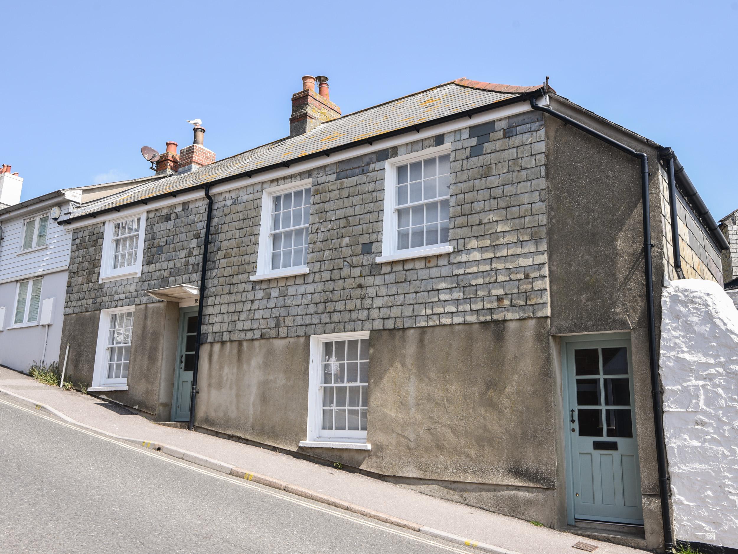 Holiday Cottage Reviews for 12 Cobb Road - Holiday Cottage in Lyme Regis, Dorset