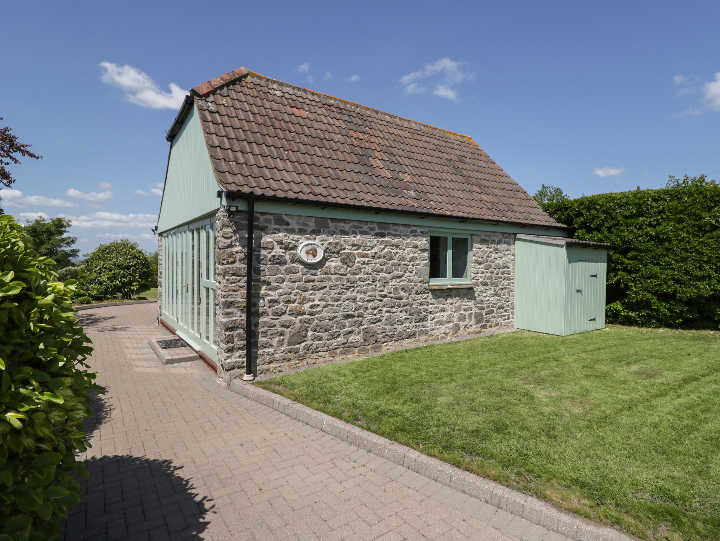 Holiday Cottage Reviews for Swallow Barns - Holiday Cottage in Bristol, Gloucestershire