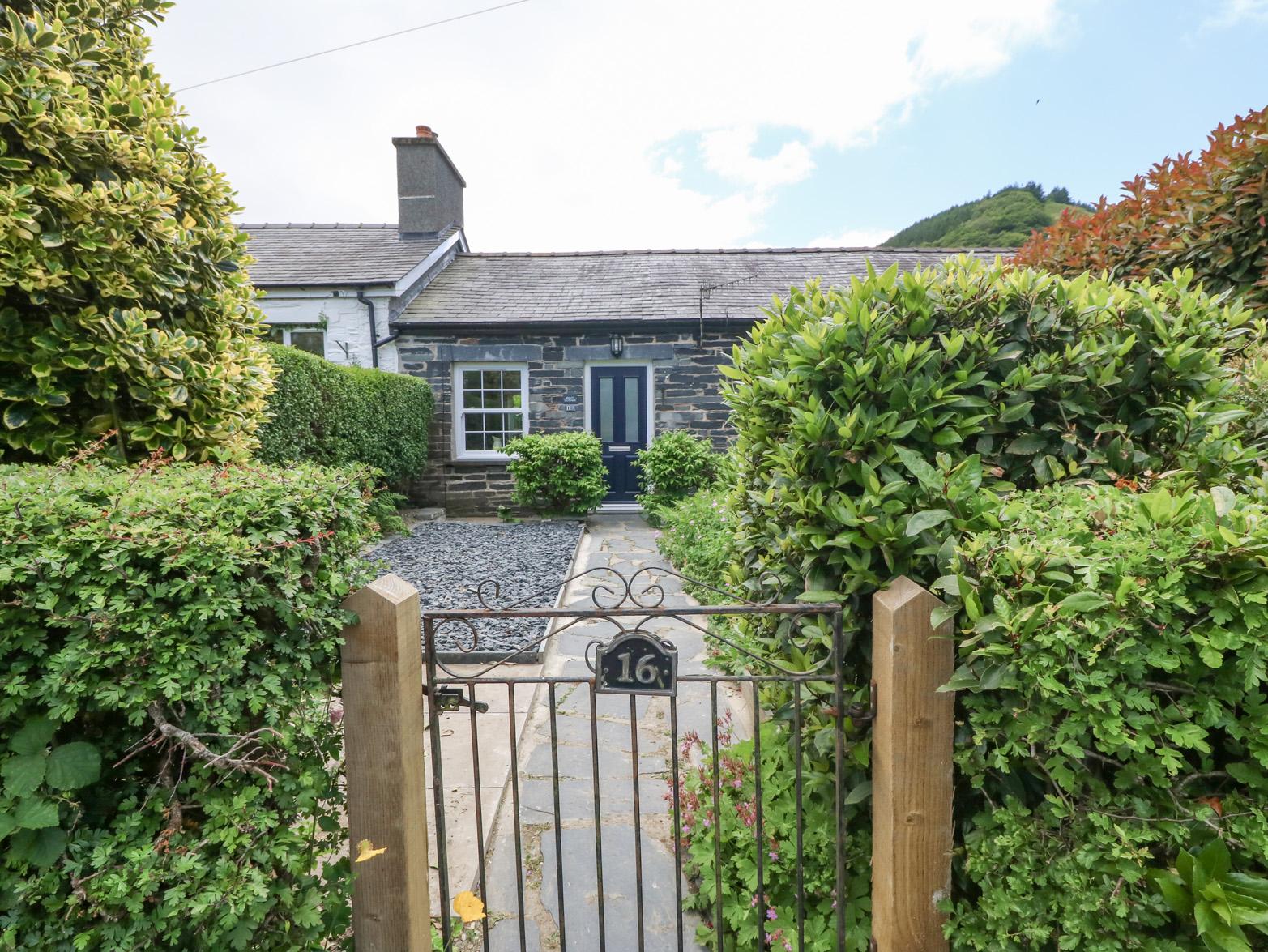 Holiday Cottage Reviews for Milo's Cottage - Holiday Cottage in Tywyn, Gwynedd