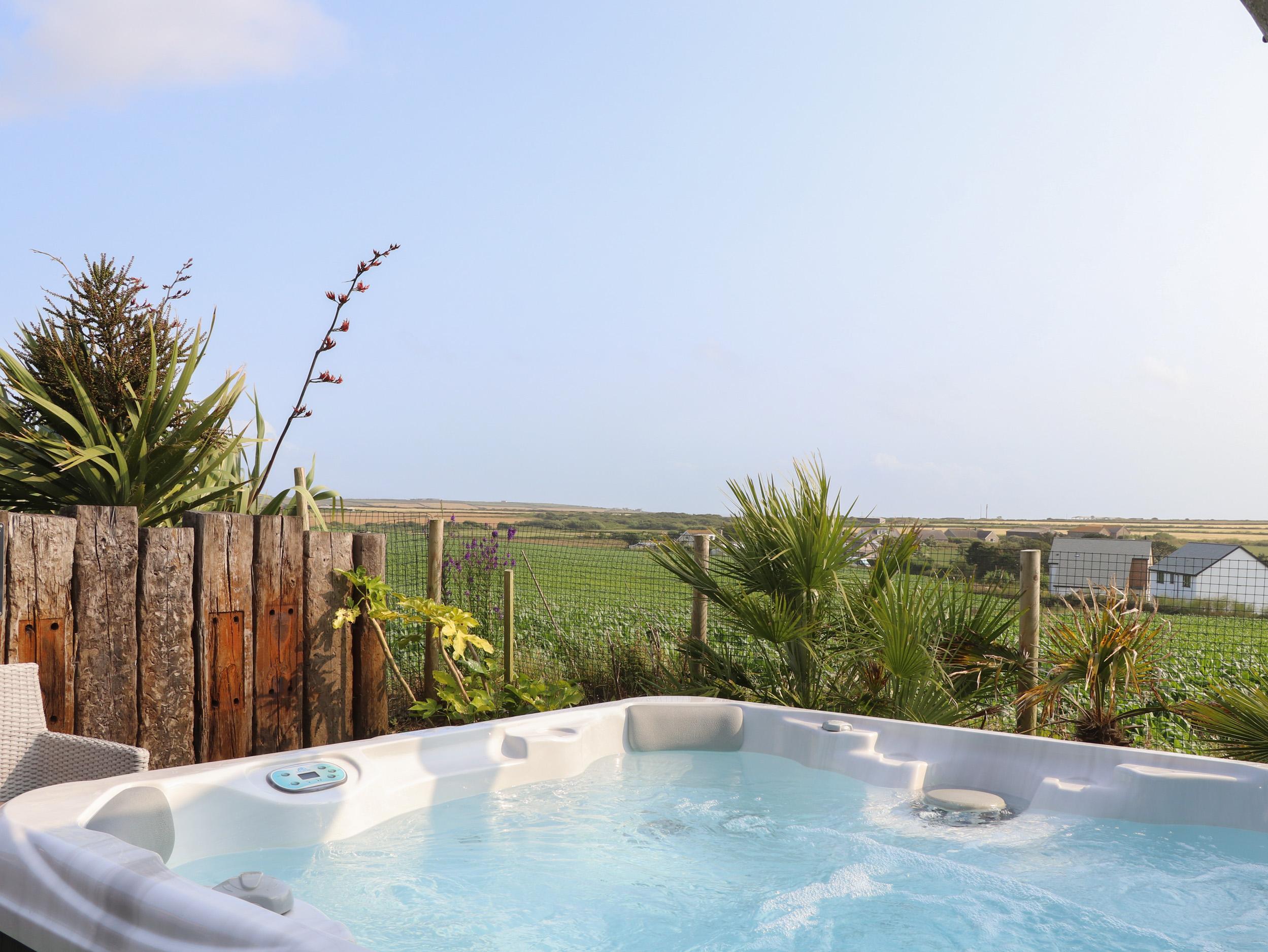 Holiday Cottage Reviews for Sea Eden - Holiday Cottage in Penzance, Cornwall Inc Scilly