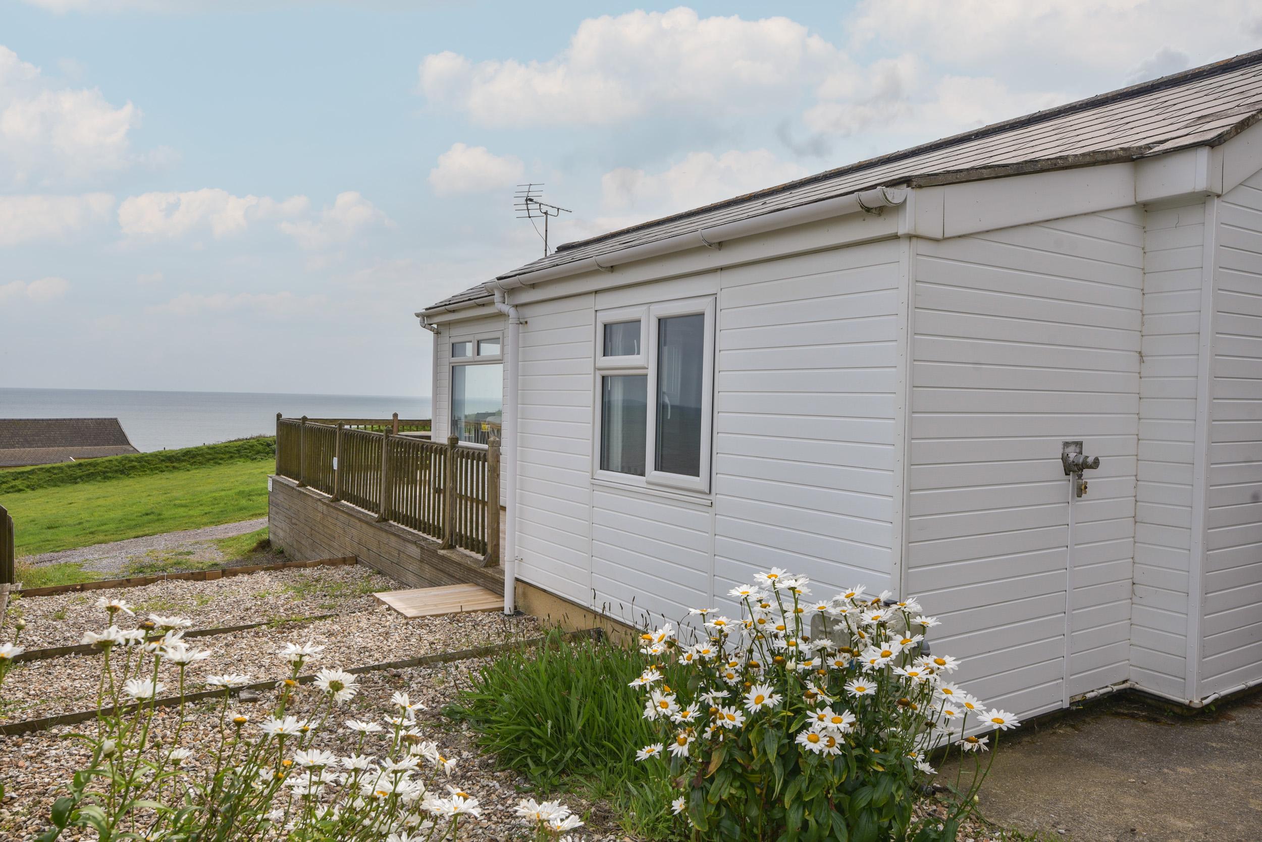 Holiday Cottage Reviews for Sealark - Holiday Cottage in Eype, Dorset