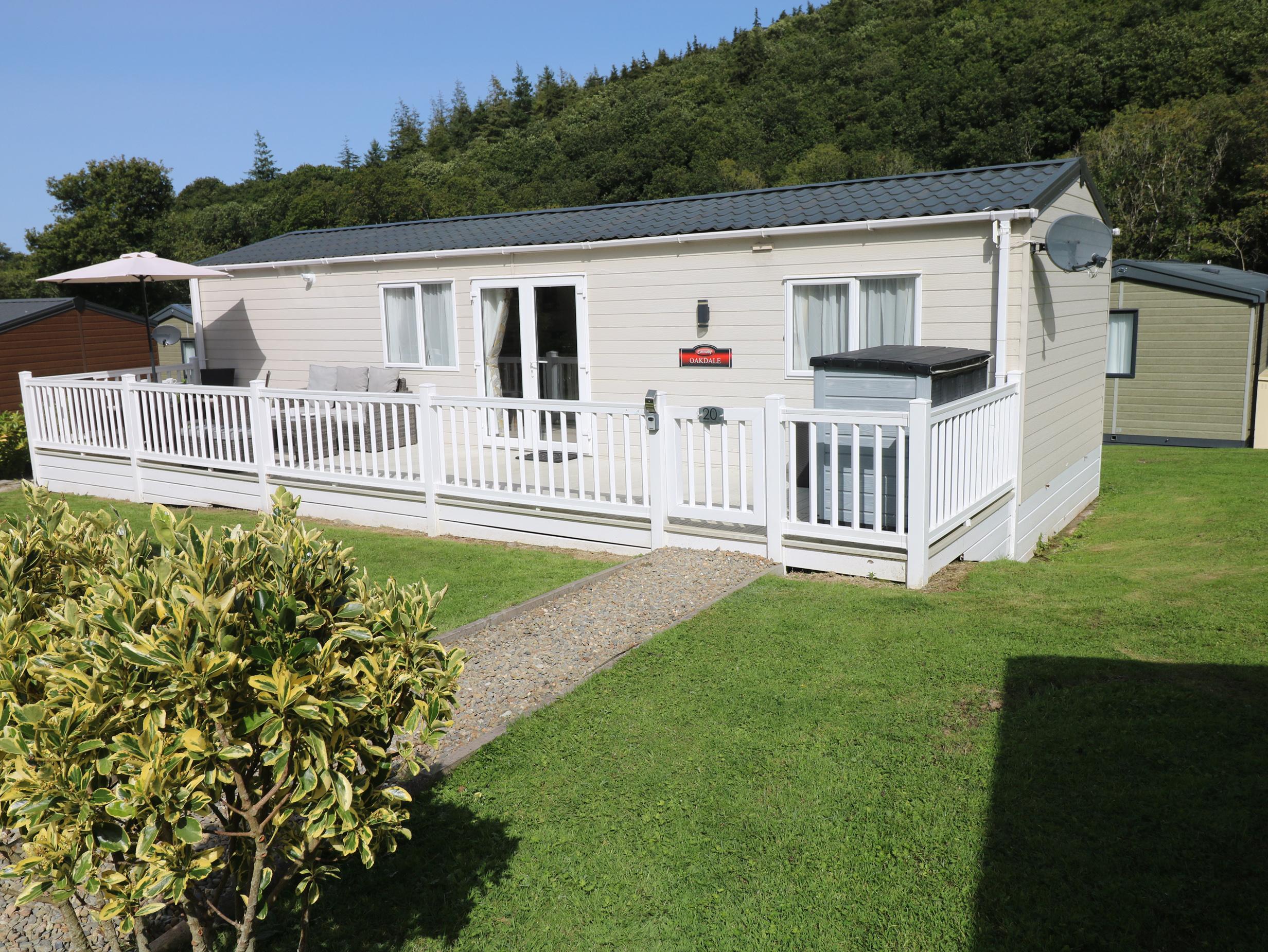 Holiday Cottage Reviews for 20 Woodpecker Lodge - Holiday Cottage in  New Quay, Ceredigion