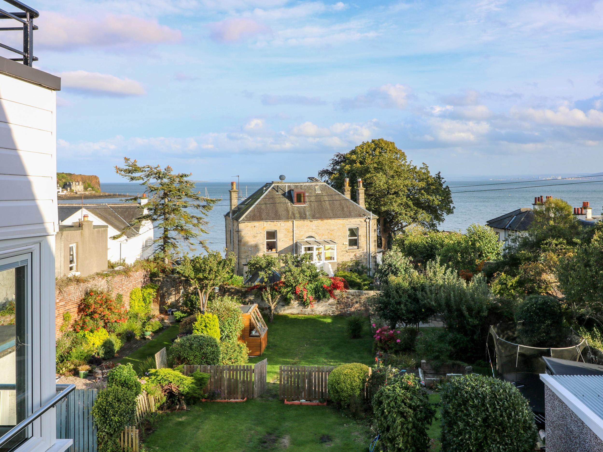 Holiday Cottage Reviews for 25 Seaside Place - Holiday Cottage in Aberdour, Fife