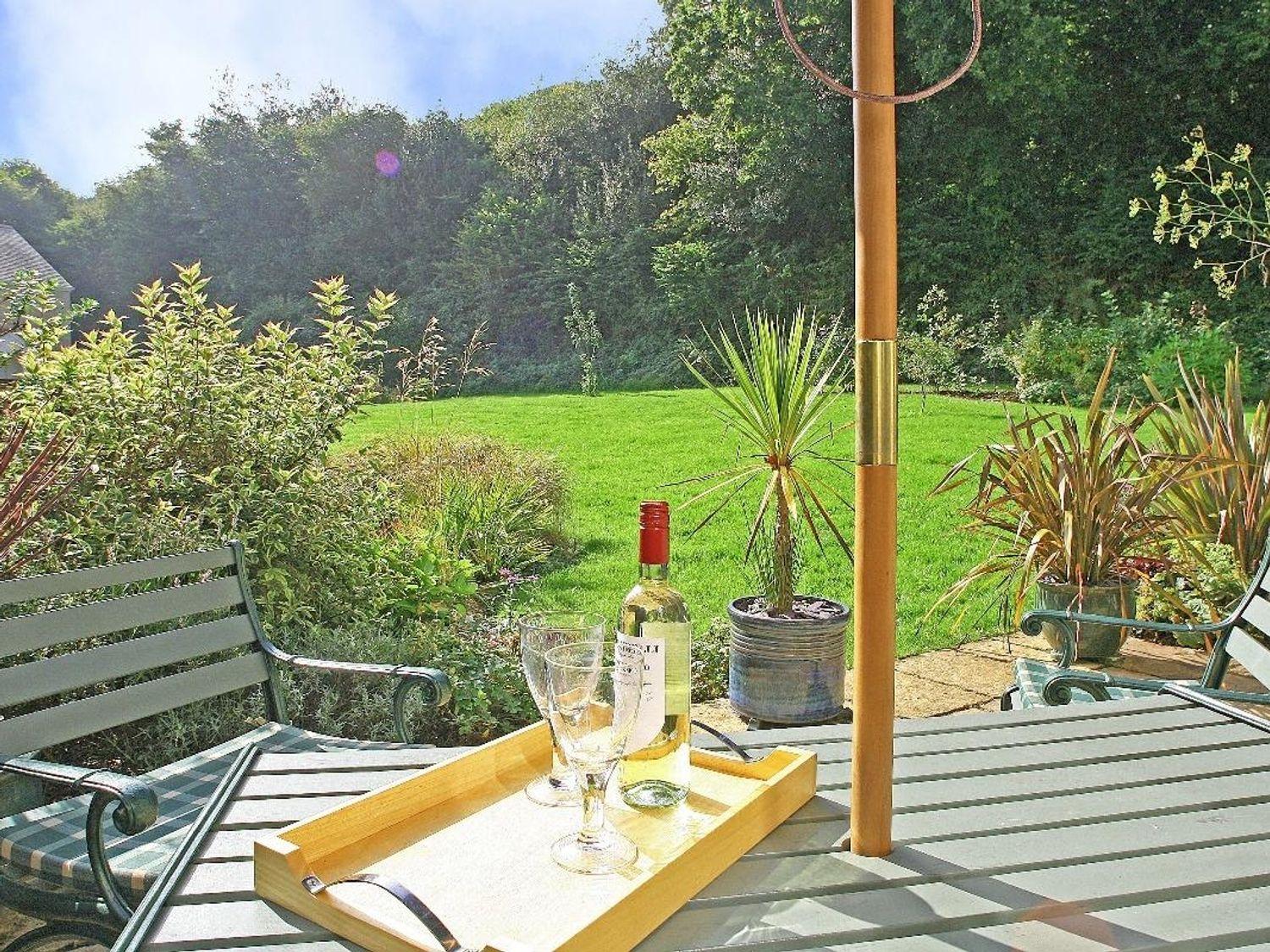 Holiday Cottage Reviews for Foxglove Cottage - Holiday Cottage in Falmouth, Cornwall Inc Scilly