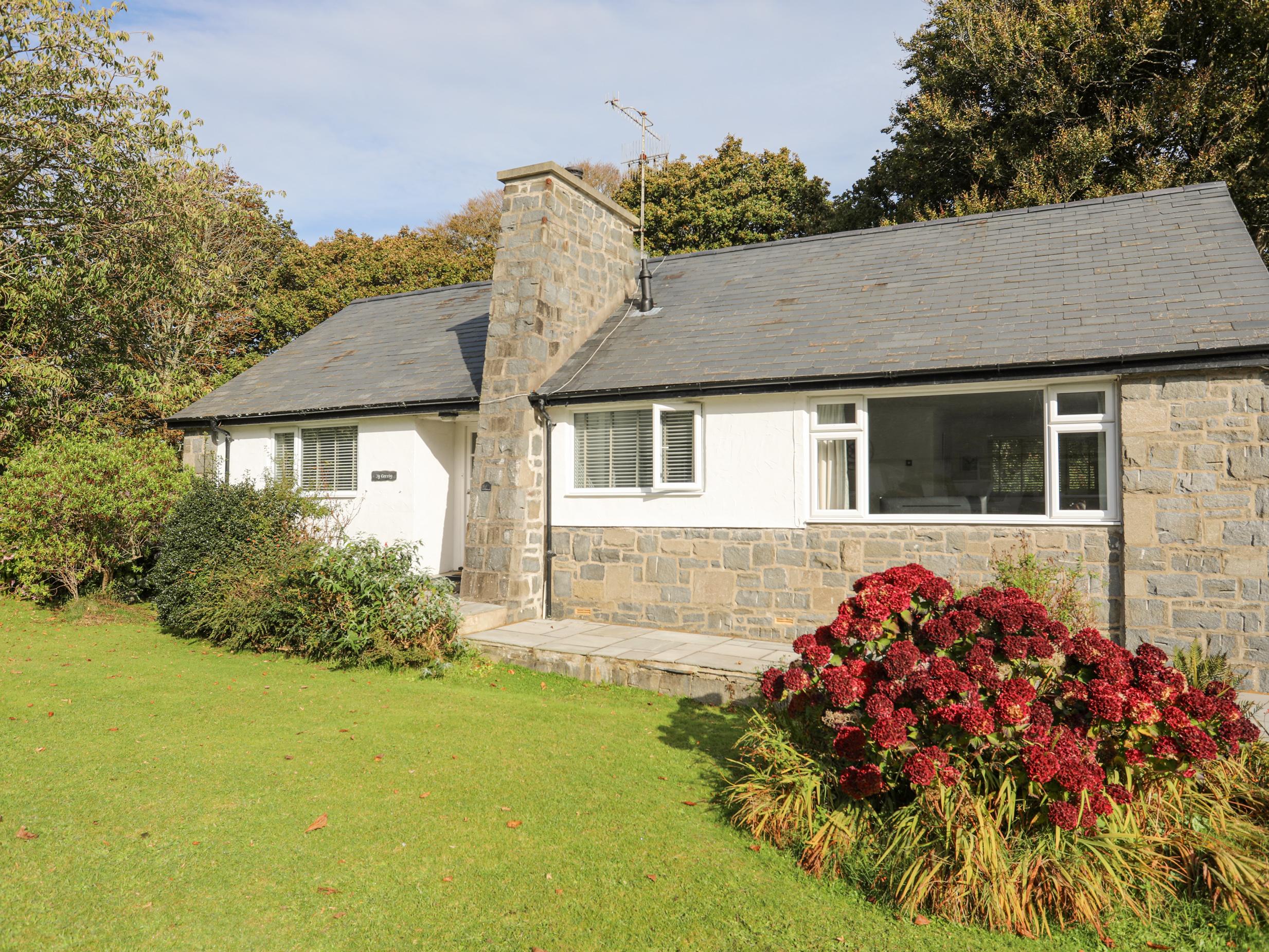 Holiday Cottage Reviews for Ty Cerrig - Holiday Cottage in Llanbedrog, Gwynedd