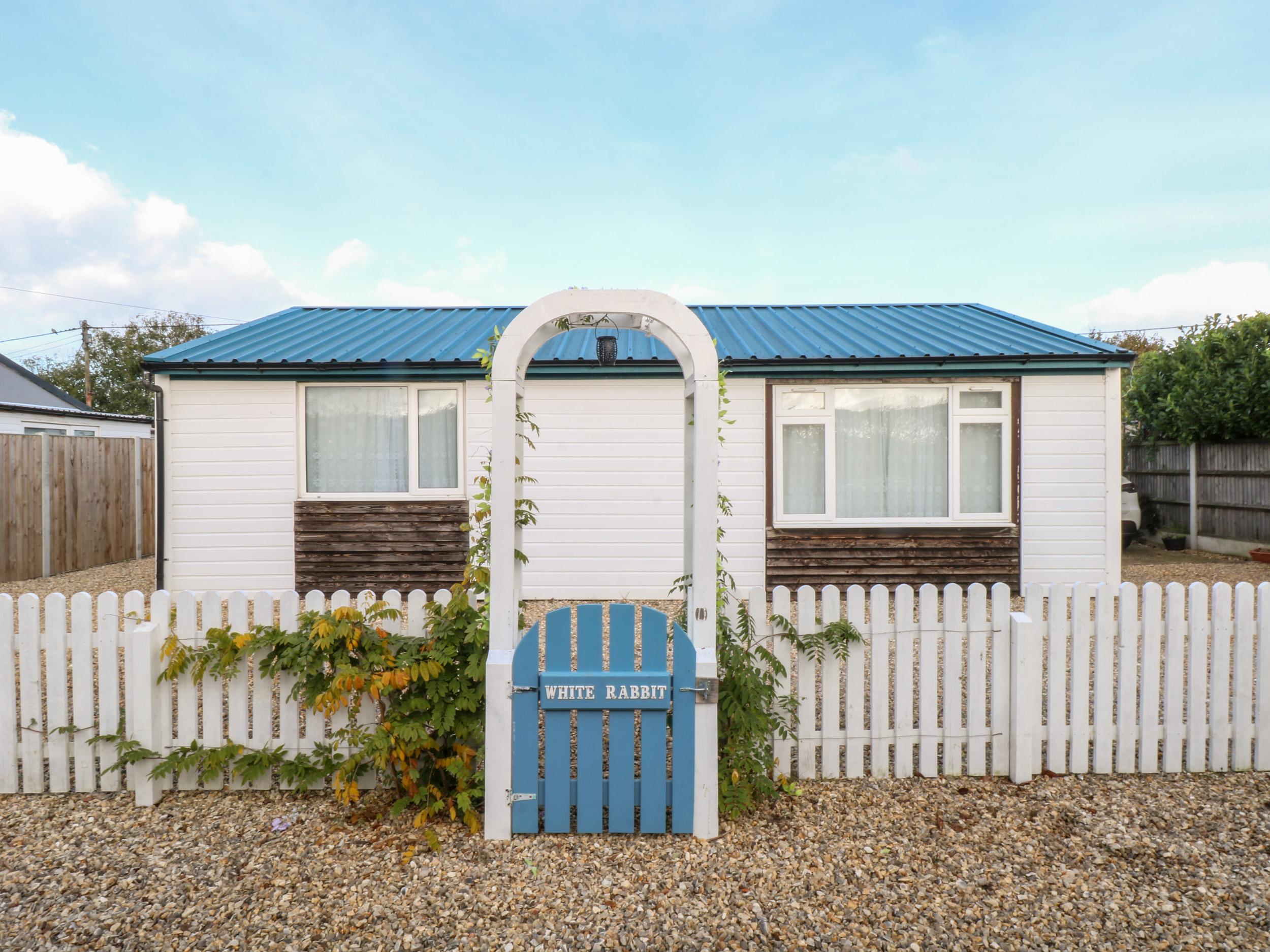 Holiday Cottage Reviews for White Rabbit, Cross Lane - Holiday Cottage in Eccles-on-sea, Norfolk