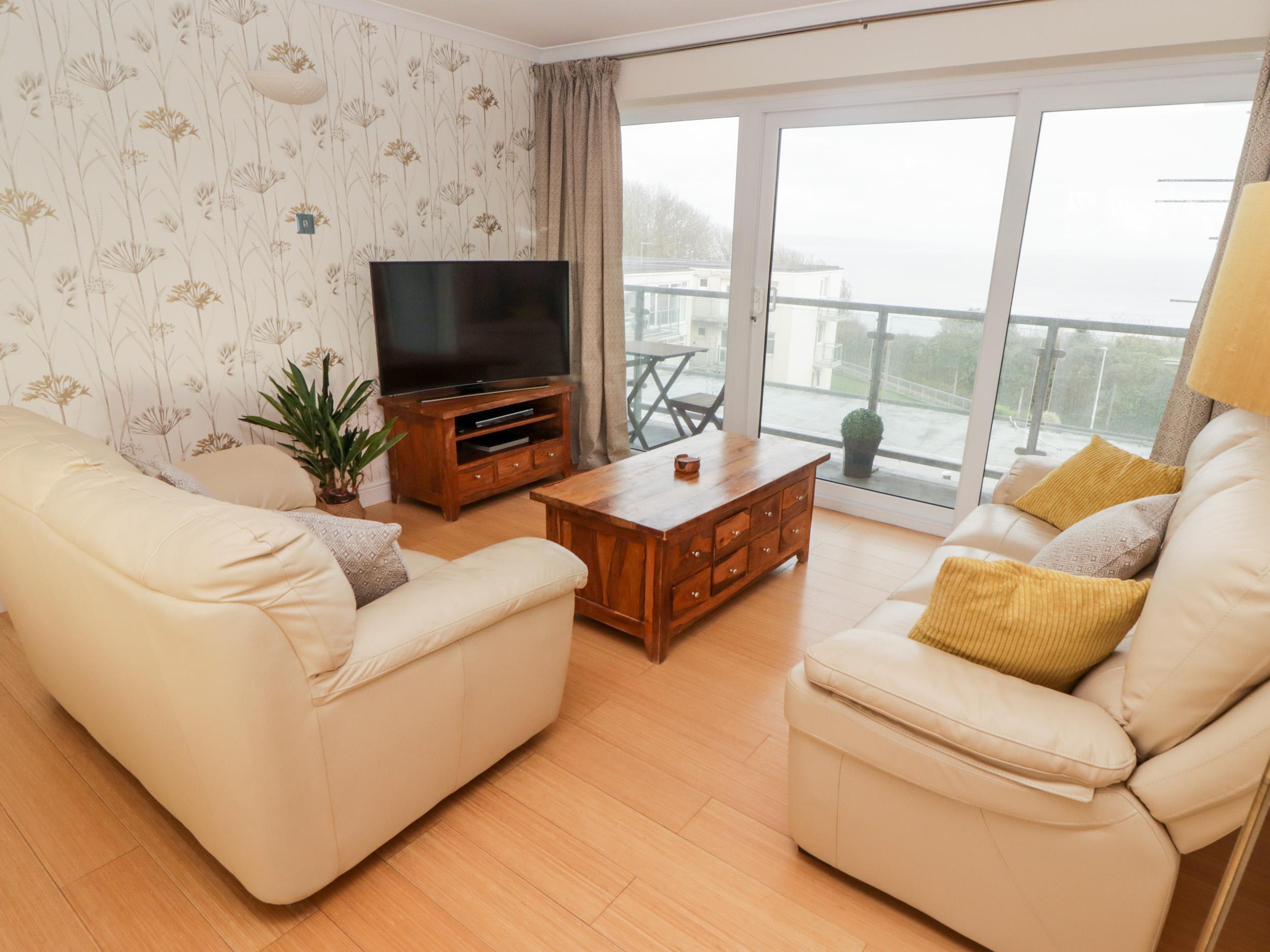 Holiday Cottage Reviews for 54 Croft Court - Holiday Cottage in Tenby, Pembrokeshire