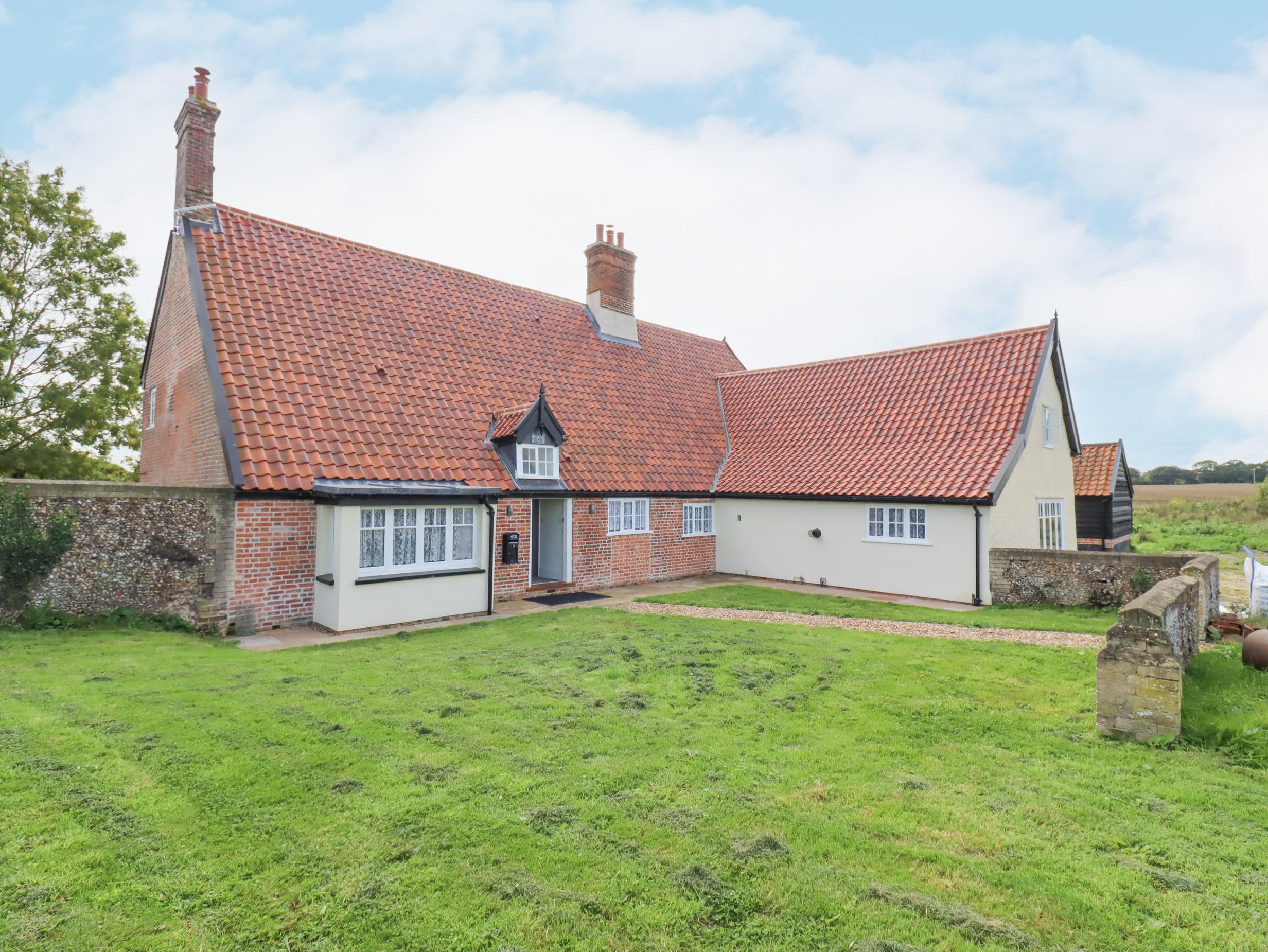 Holiday Cottage Reviews for West House Farm - Holiday Cottage in Leiston, Suffolk