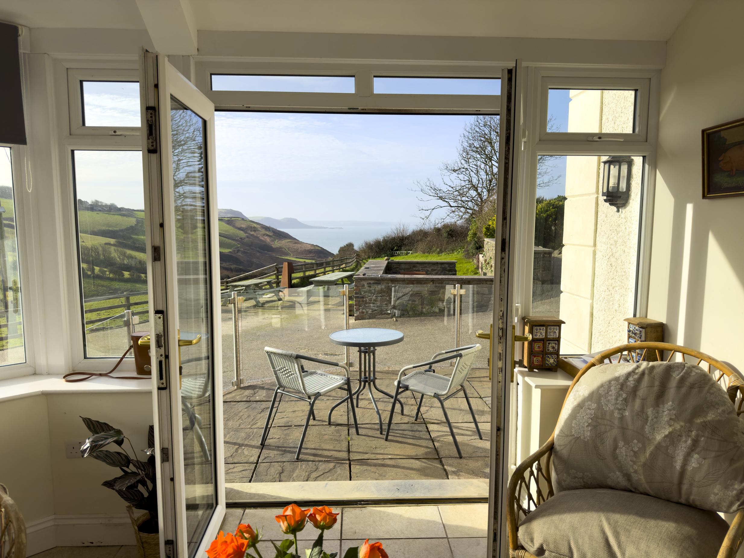 Holiday Cottage Reviews for Crogal Farmhouse - Holiday Cottage in New Quay, Ceredigion