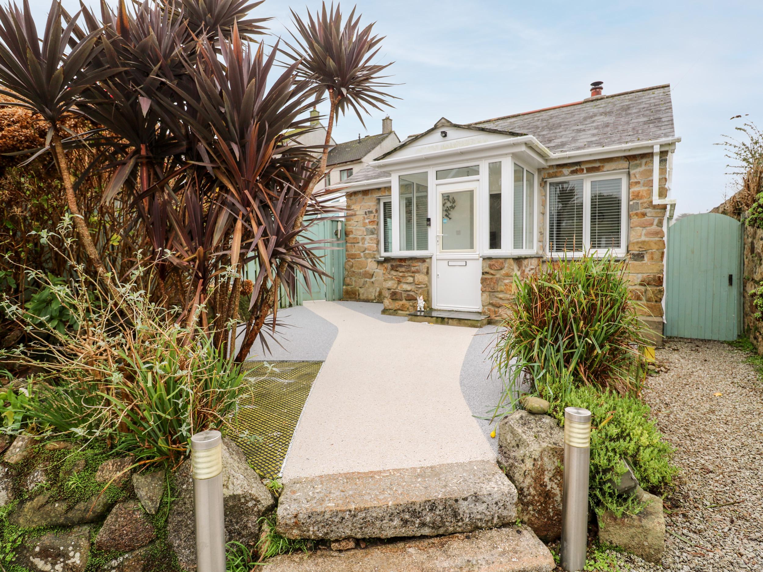 Holiday Cottage Reviews for Chy Pedn - Holiday Cottage in Carbis Bay, Cornwall Inc Scilly
