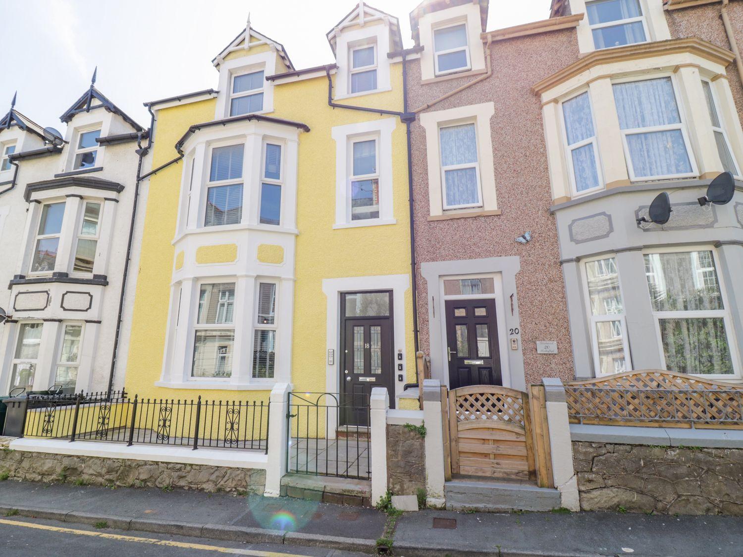 Holiday Cottage Reviews for MidTown - Manhattan House - Holiday Cottage in Llandudno, Conwy