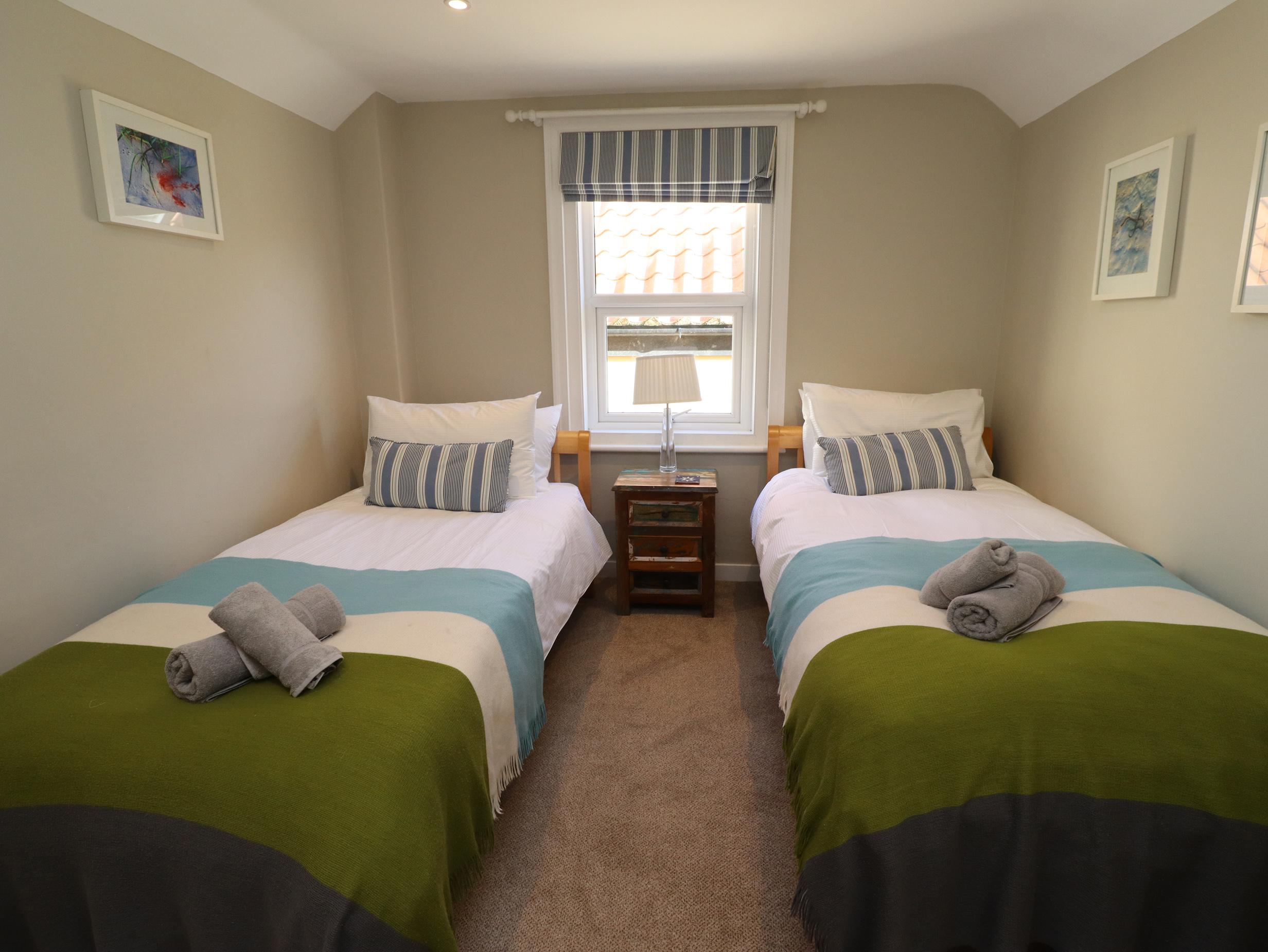 Holiday Cottage Reviews for The Hollies - Holiday Cottage in Bamburgh, Northumberland