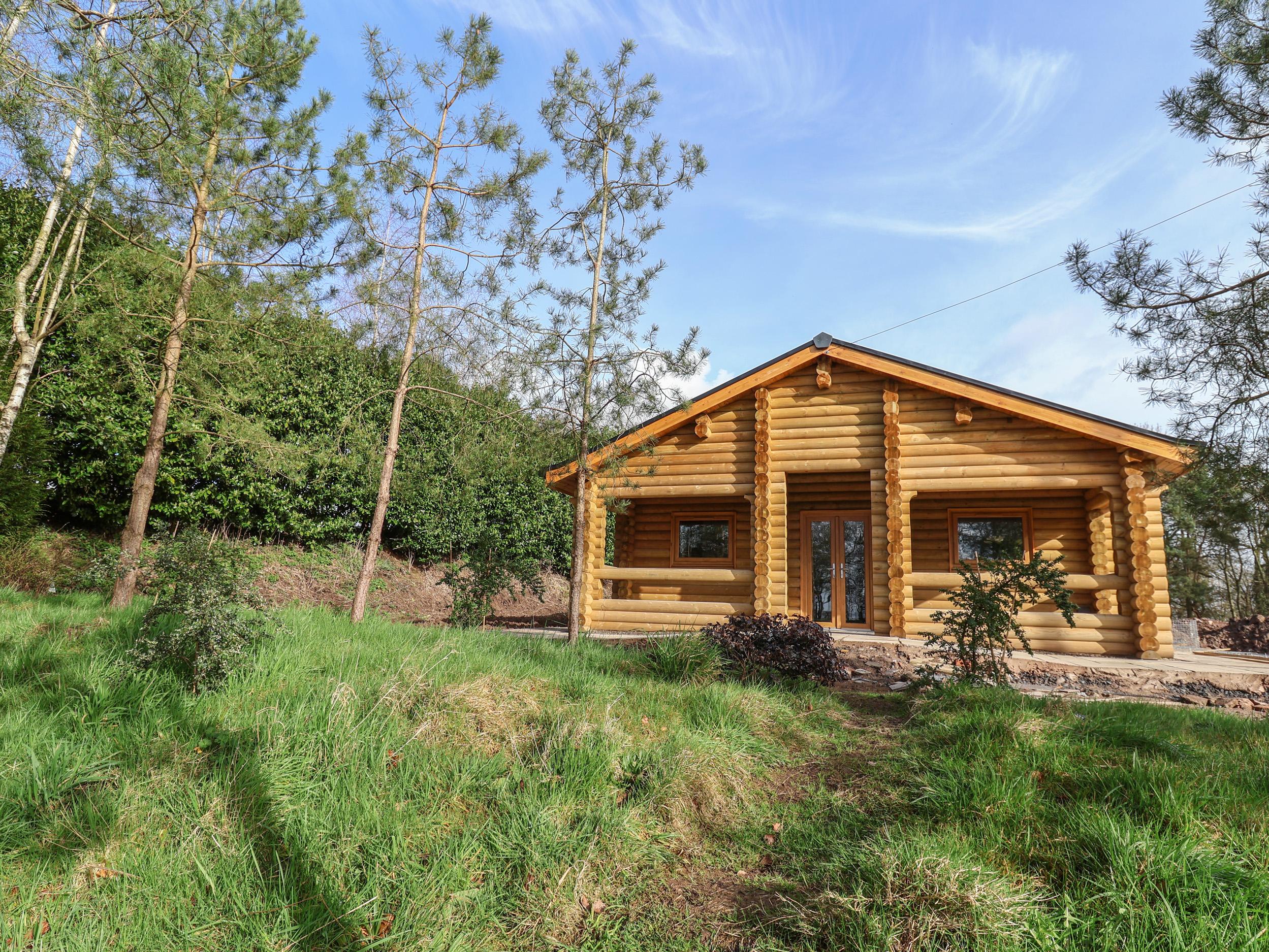 Holiday Cottage Reviews for Brynallt Country Park Redwood Lodge - Holiday Cottage in Ellesmere, Shropshire