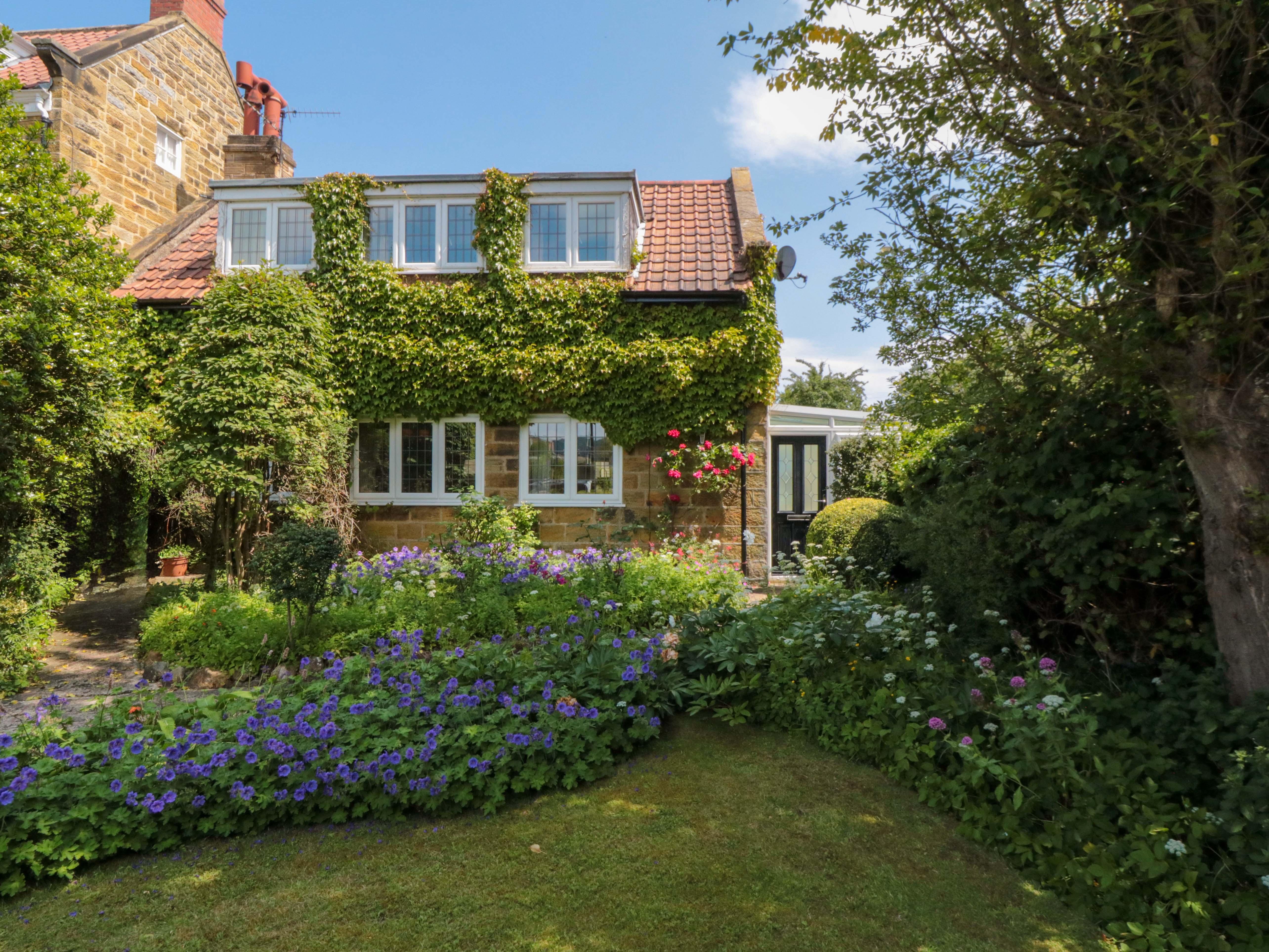 Holiday Cottage Reviews for Scalby Grove Cottage - Holiday Cottage in Scalby, North Yorkshire