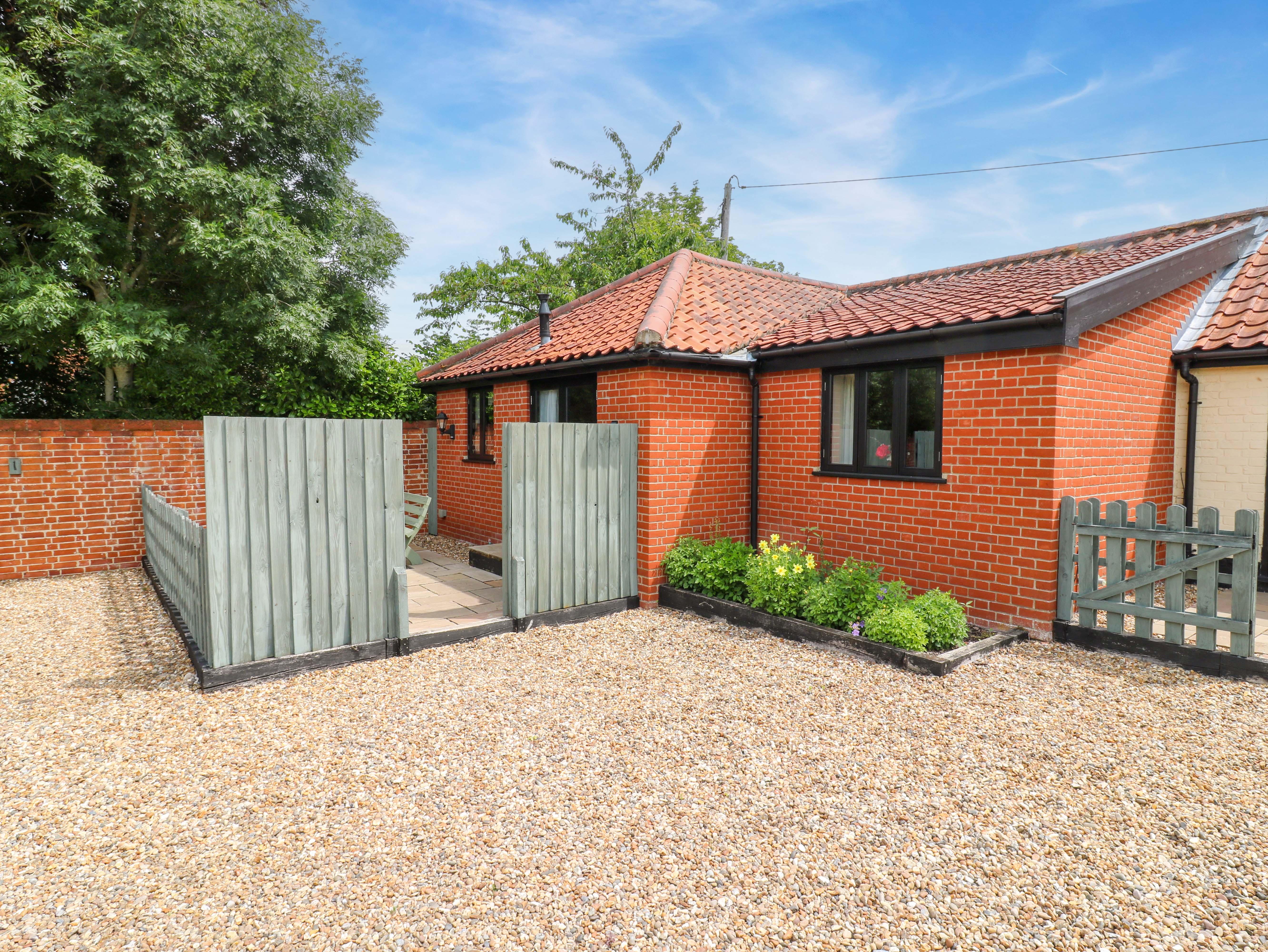 Holiday Cottage Reviews for The Golden Cross - Holiday Cottage in Harleston, Suffolk