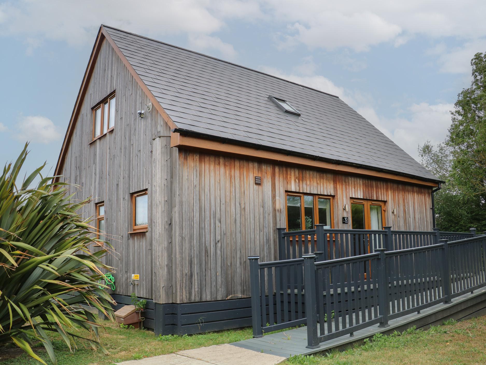 Holiday Cottage Reviews for James Ville Marina Lodge 10 - Holiday Cottage in Market Rasen, Lincolnshire