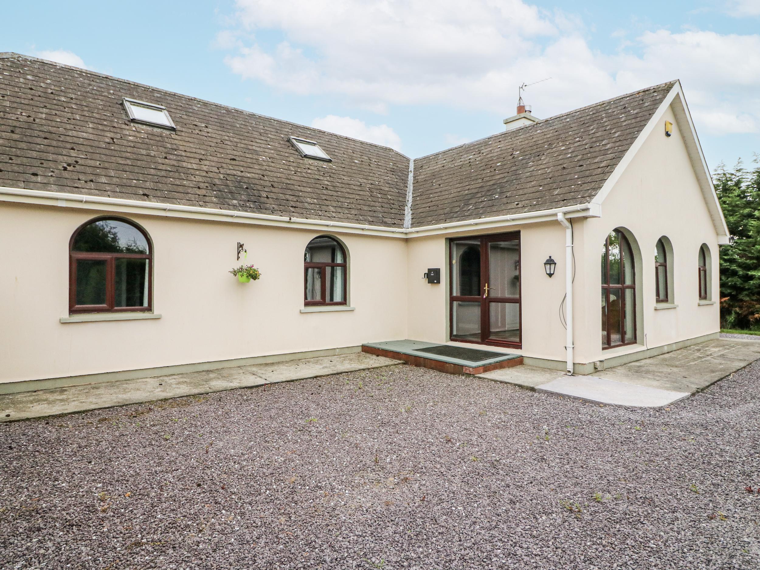 Holiday Cottage Reviews for Lilly's Bungalow - Holiday Cottage in Clonakilty, Cork