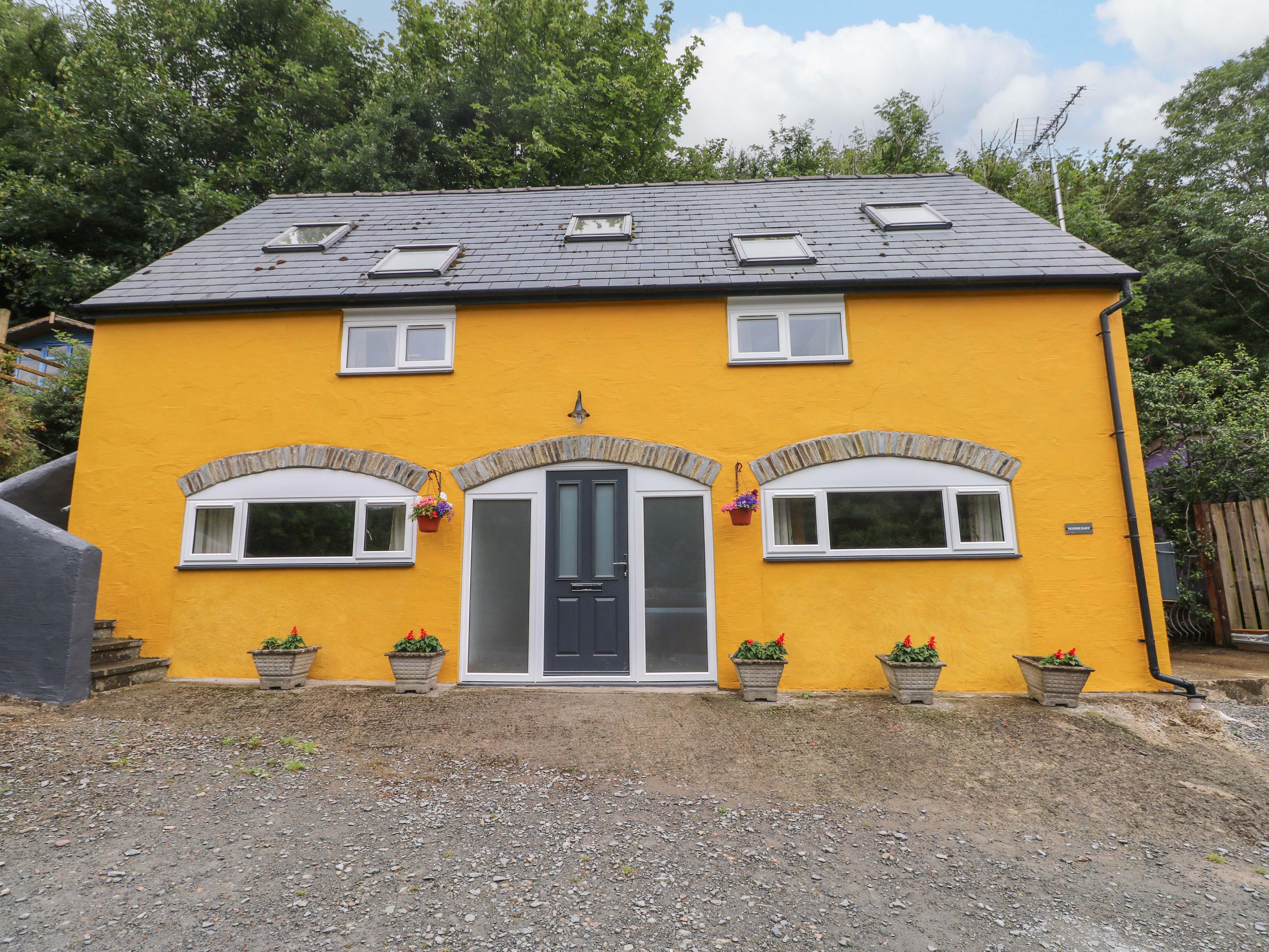 Holiday Cottage Reviews for Pendre Barn - Holiday Cottage in Newcastle Emlyn, Carmarthenshire