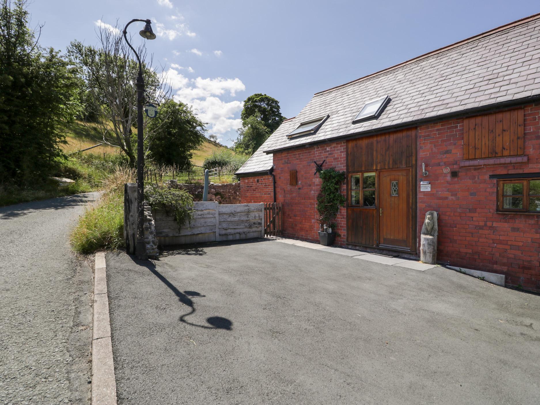 Holiday Cottage Reviews for Woodpecker Cottage - Holiday Cottage in Llangollen, Denbighshire