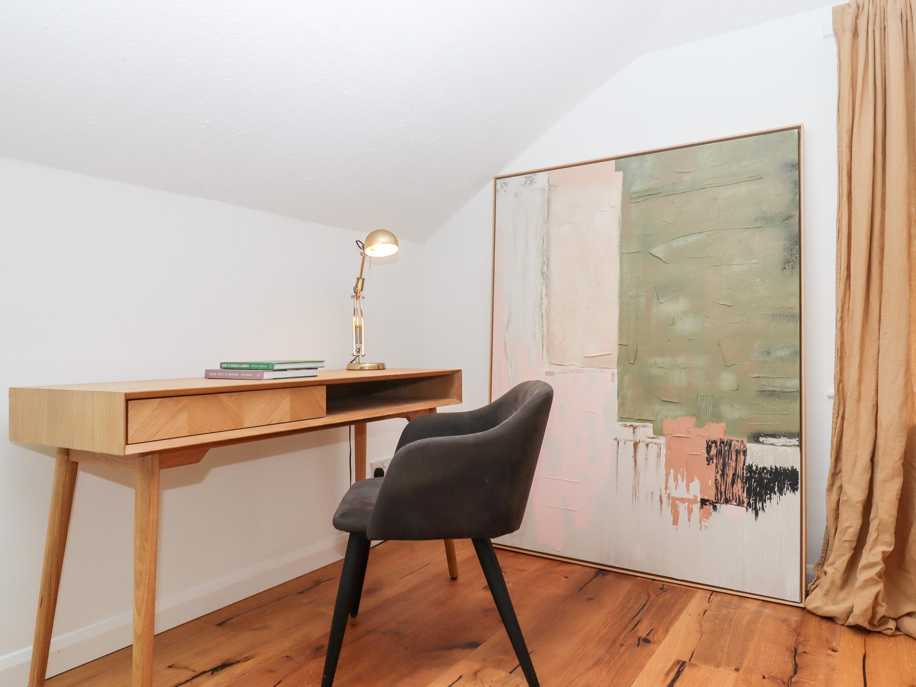 Sc 1753086478 1179242 16