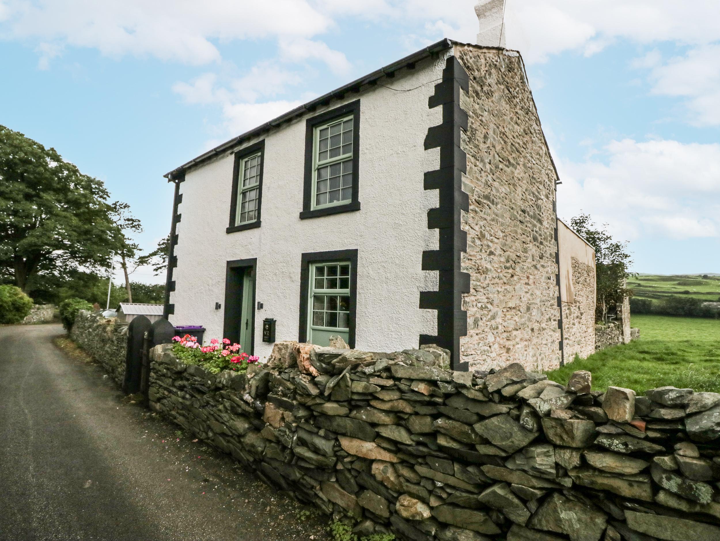 Holiday Cottage Reviews for Holy Trinity Cottage - Holiday Cottage in Kirksanton, Cumbria