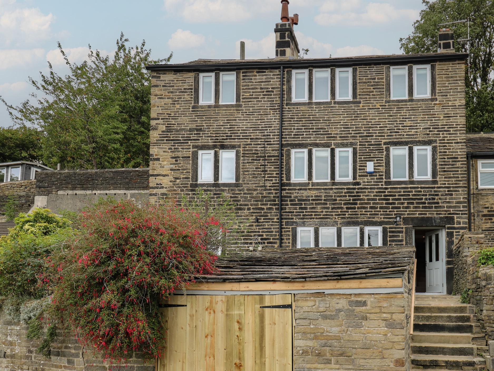 Holiday Cottage Reviews for Hill Top Cottage - Holiday Cottage in Holmfirth, West Yorkshire
