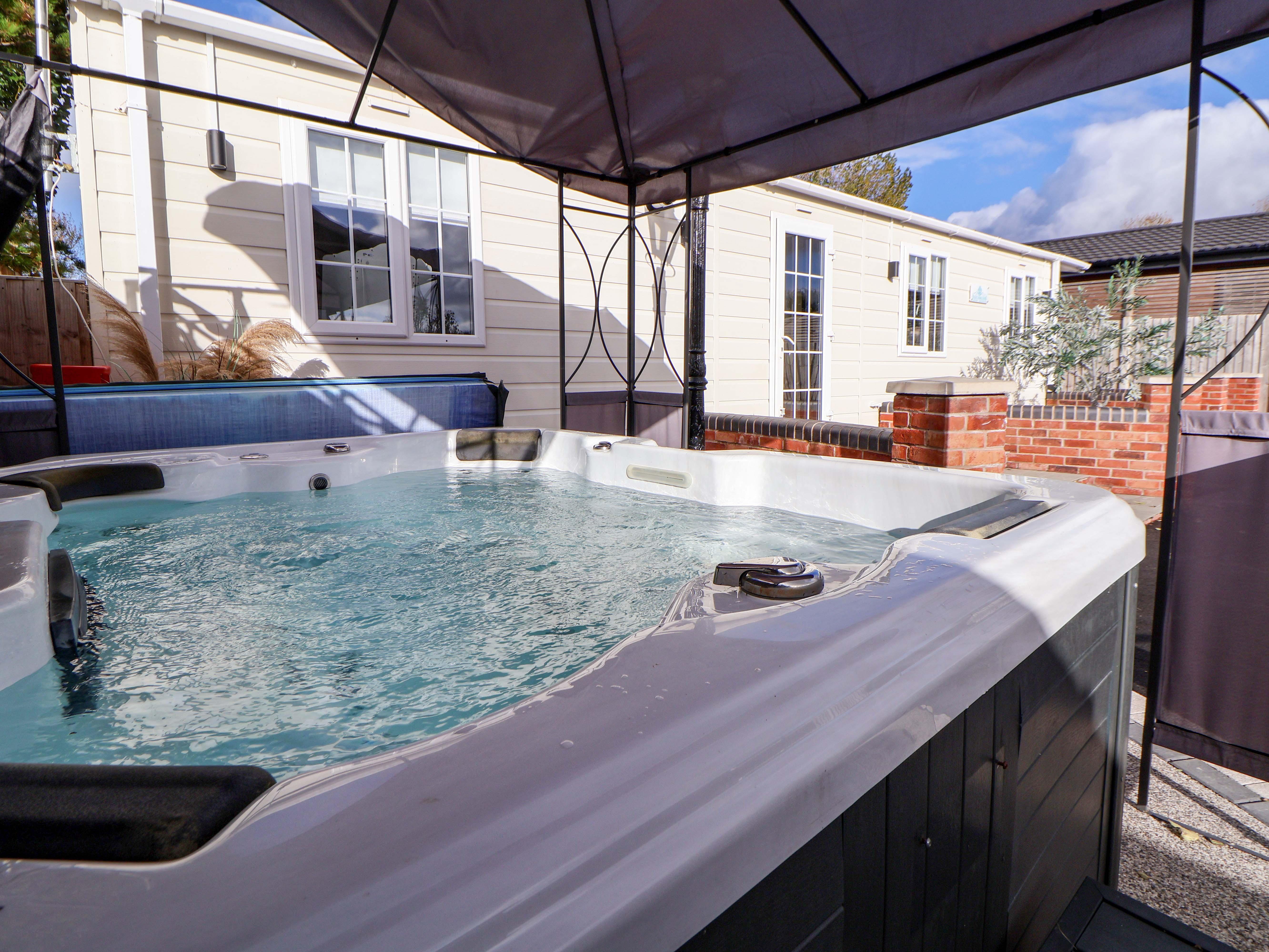 Holiday Cottage Reviews for Lodge - Holiday Cottage in Holywell, Flintshire