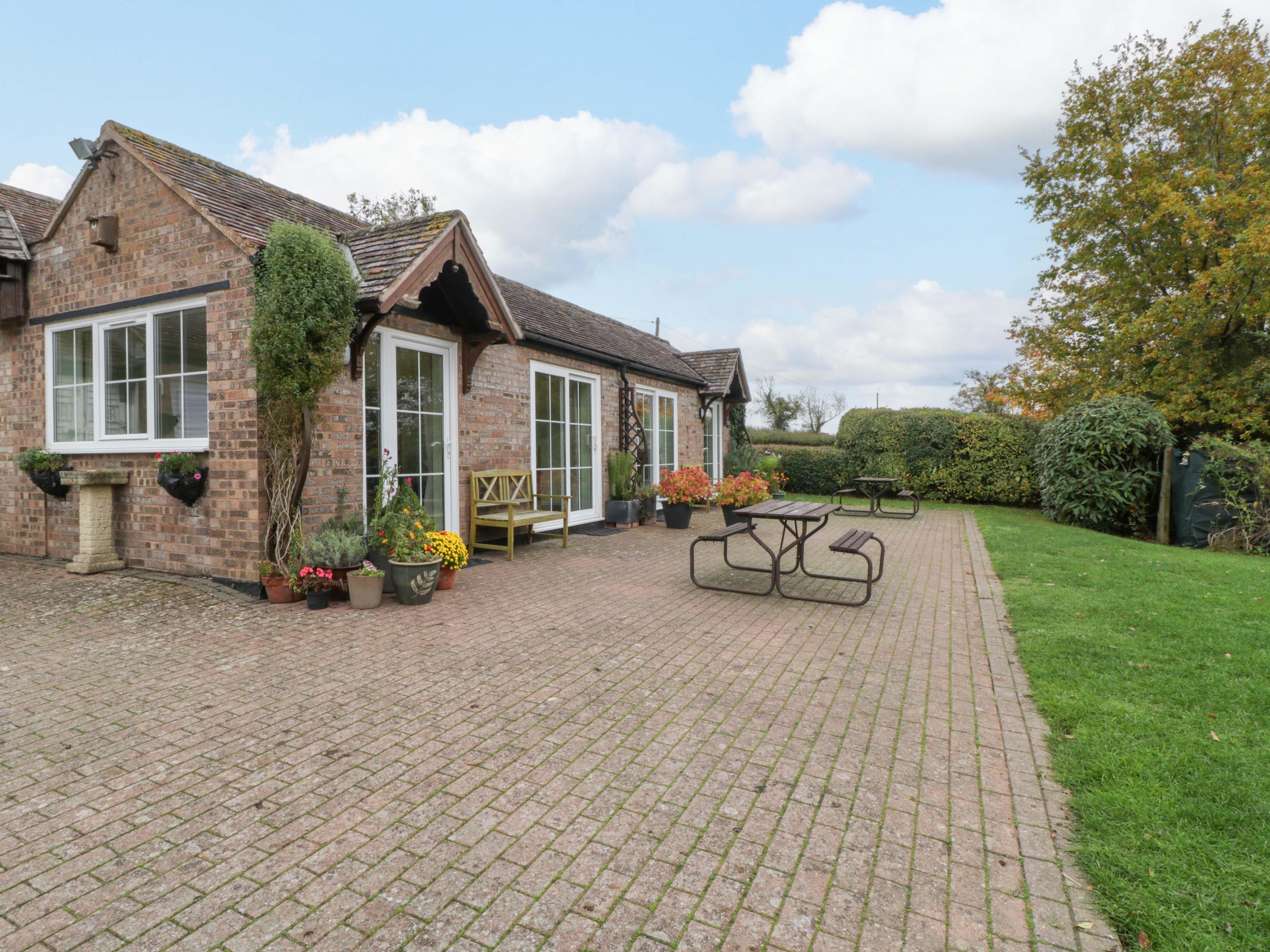 Holiday Cottage Reviews for Orchard Cottage - Holiday Cottage in Gloucester, Gloucestershire