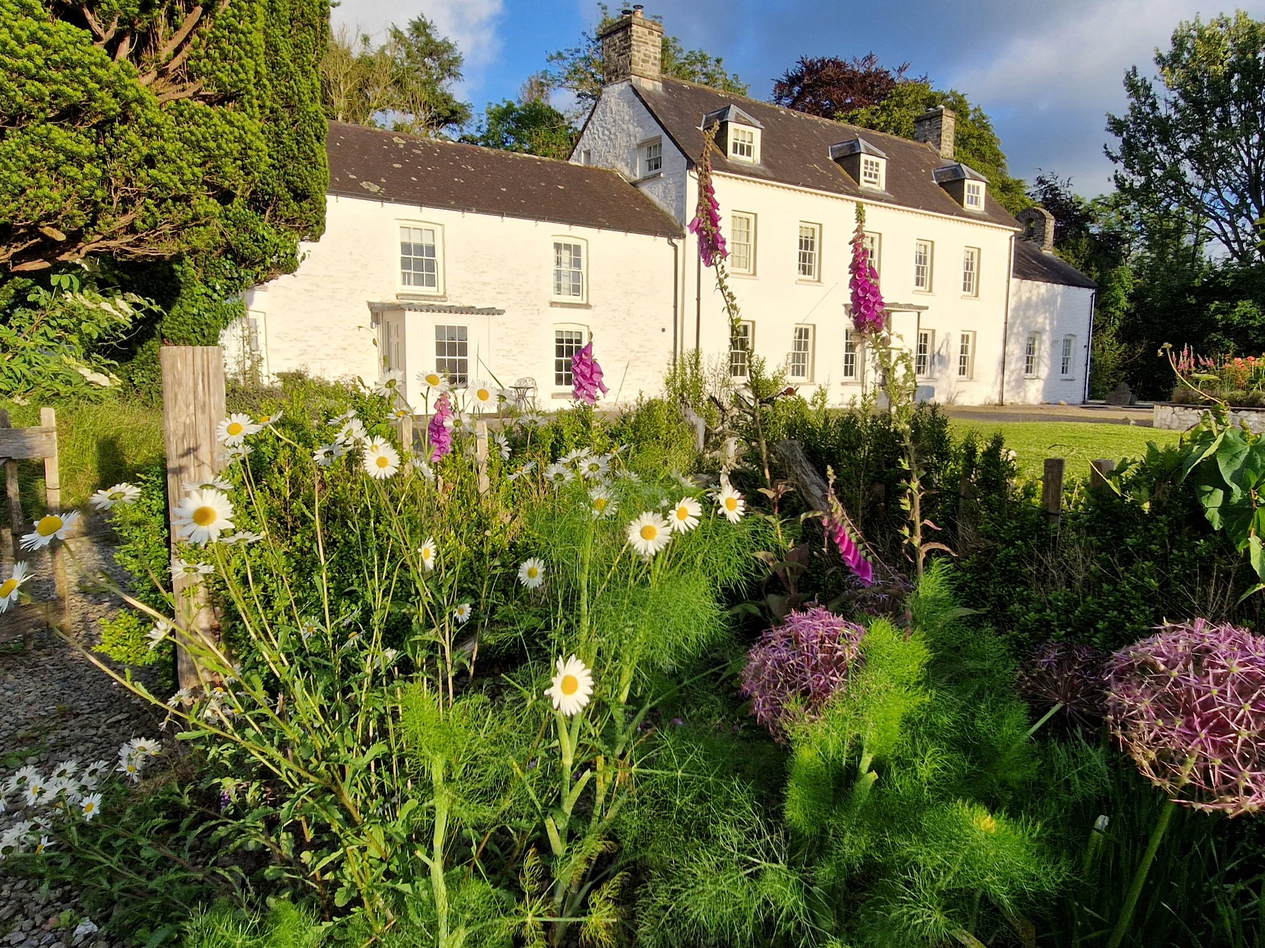 Secret Garden Cottage