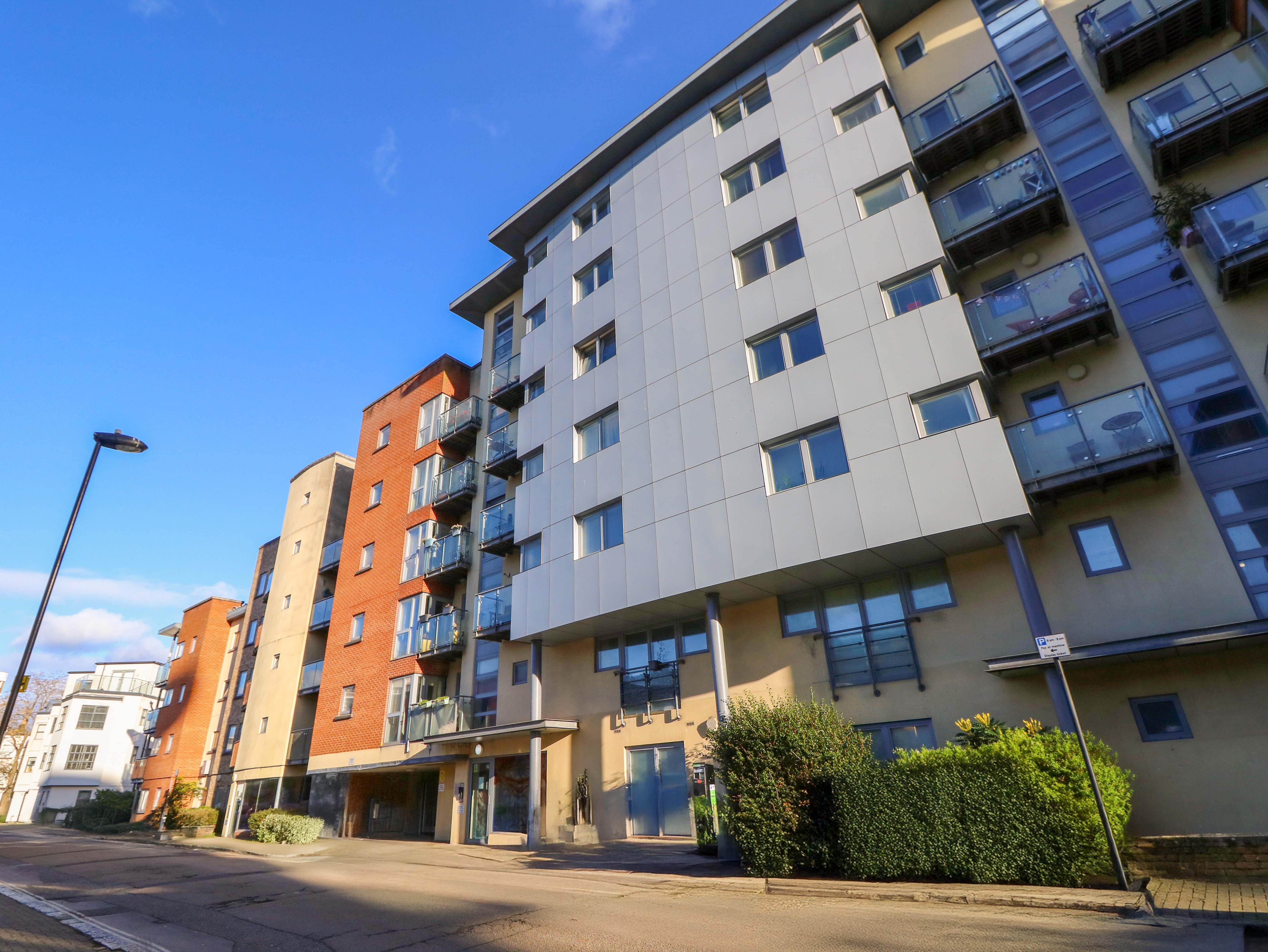 Holiday Cottage Reviews for Seabreeze Suites - Holiday Cottage in Southampton, Hampshire