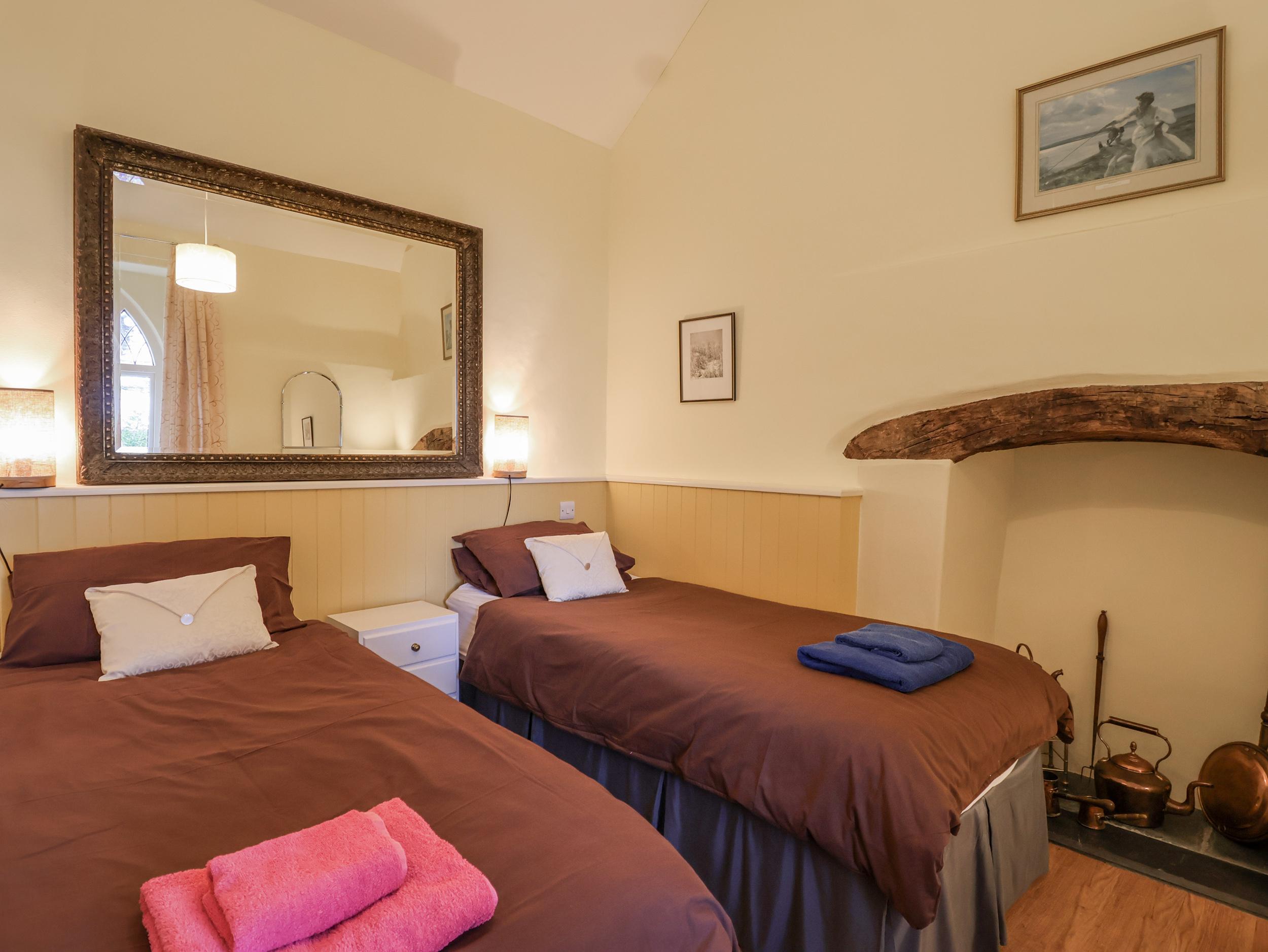 Holiday Cottage Reviews for Flagstaff Cottage - Holiday Cottage in Saltash, Cornwall inc Scilly