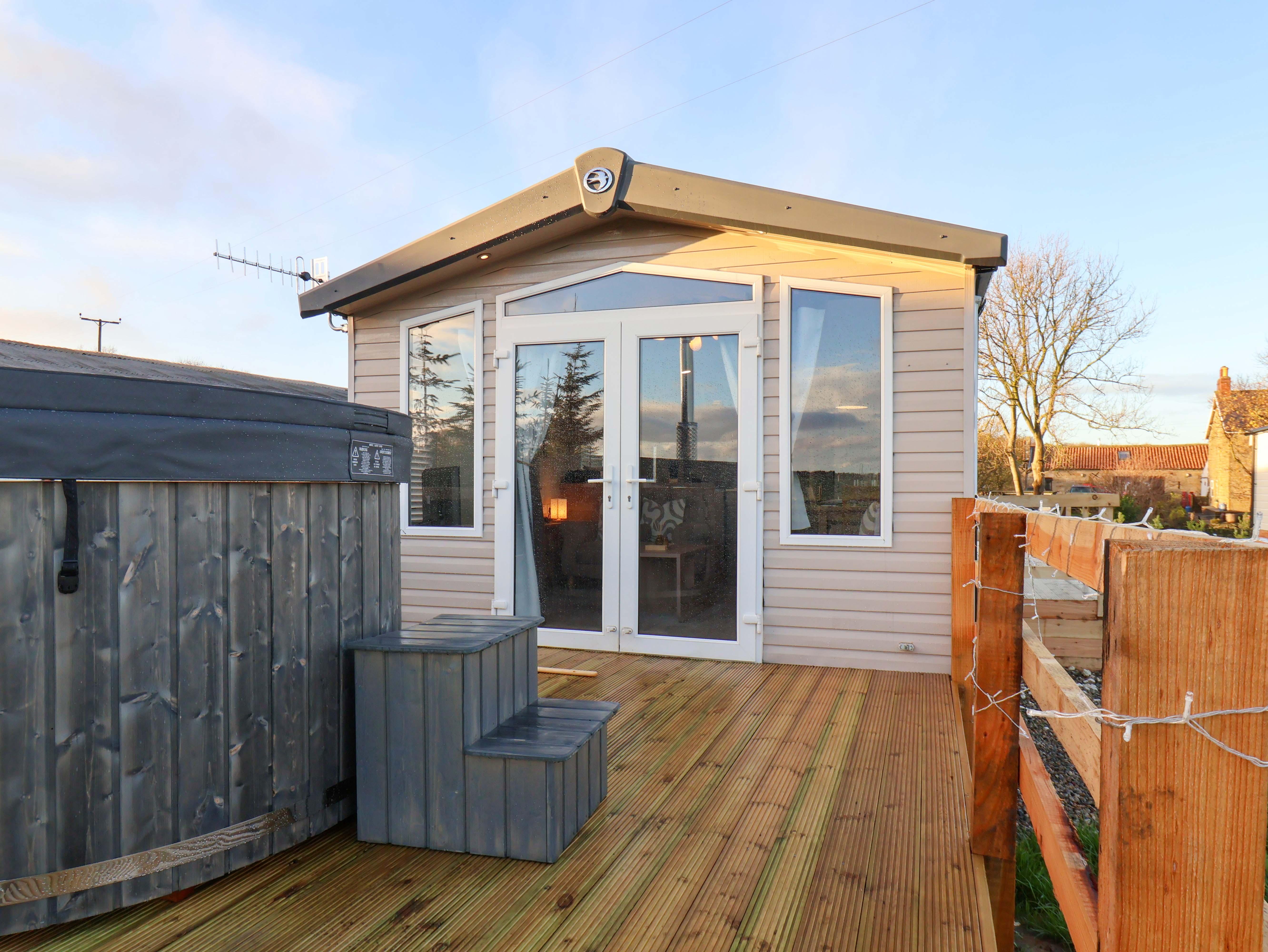 Holiday Cottage Reviews for Swift Cabin - Holiday Cottage in Scarborough, North Yorkshire