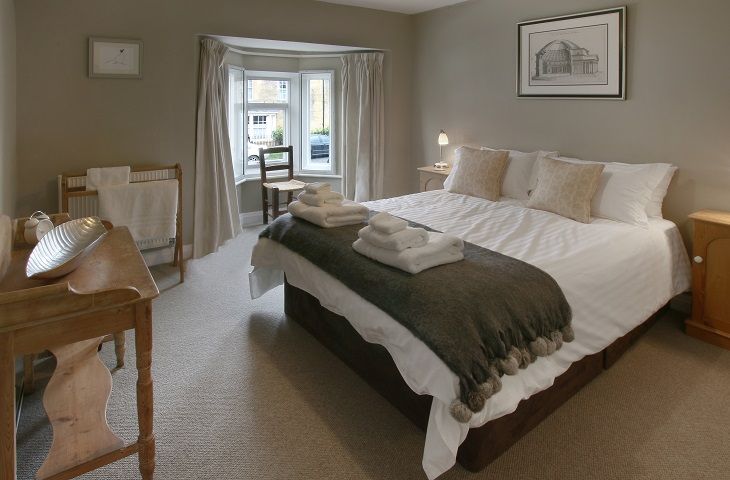 Sherborne House Chipping Campden Masterbedroom