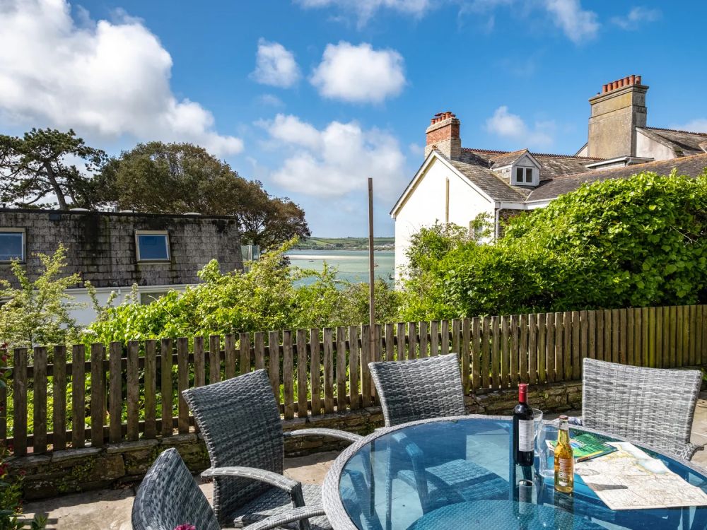 Holiday Cottage Reviews for Slipway 12 - Holiday Cottage in Rock, Cornwall Inc Scilly
