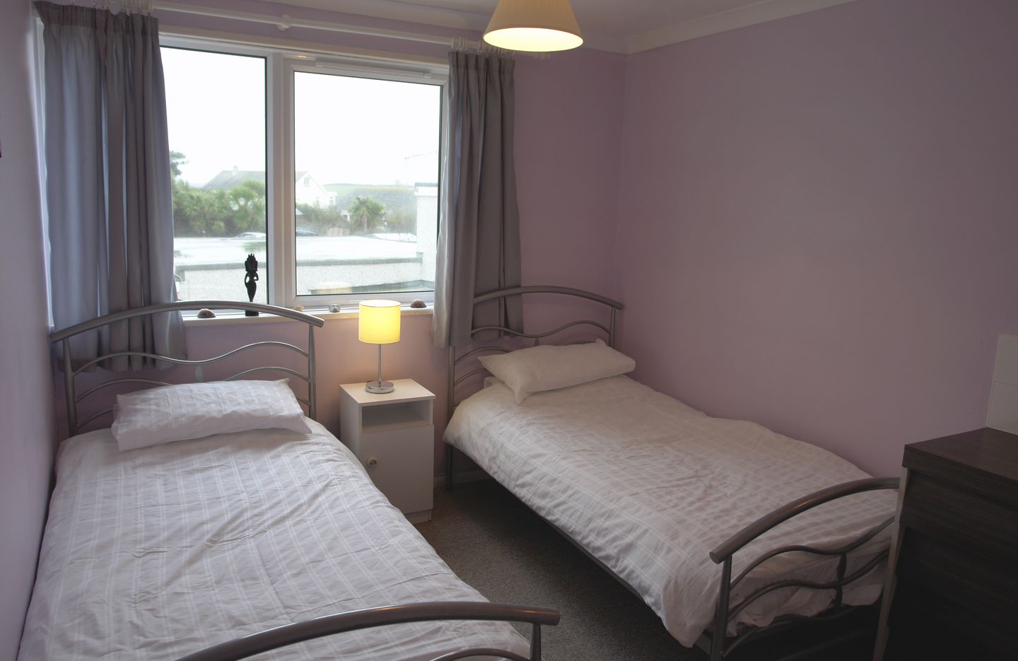 Spindrift No 3 Newquay Twin Bedroom