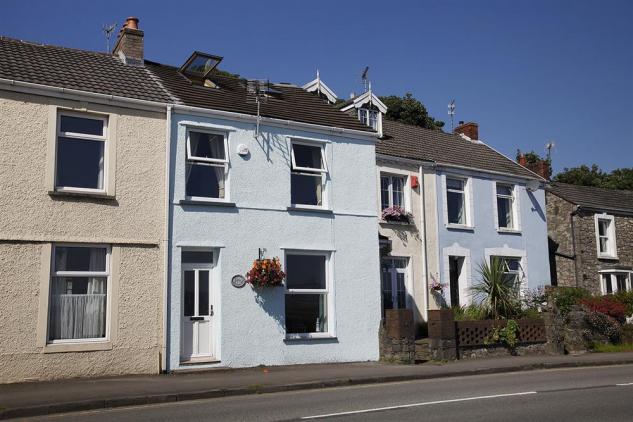 Holiday Cottage Reviews for St Jude's - Holiday Cottage in Mumbles, West Glamorgan