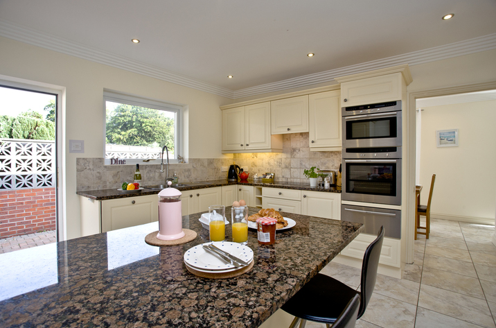 Thatchers Rock Heights6