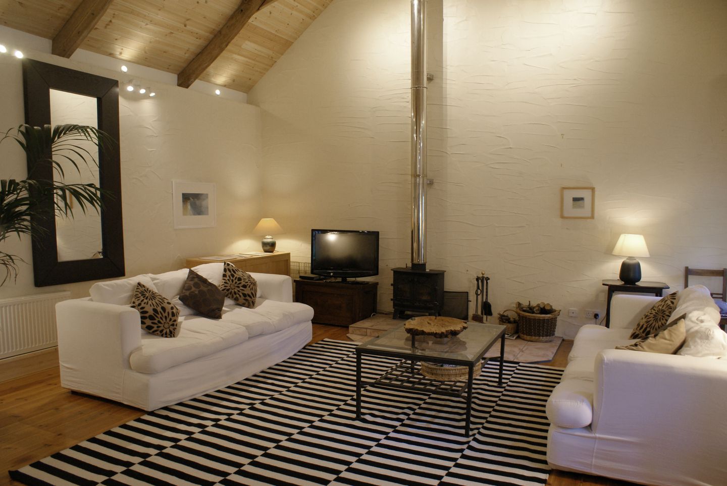 The Barn Aveton Ford Living Room