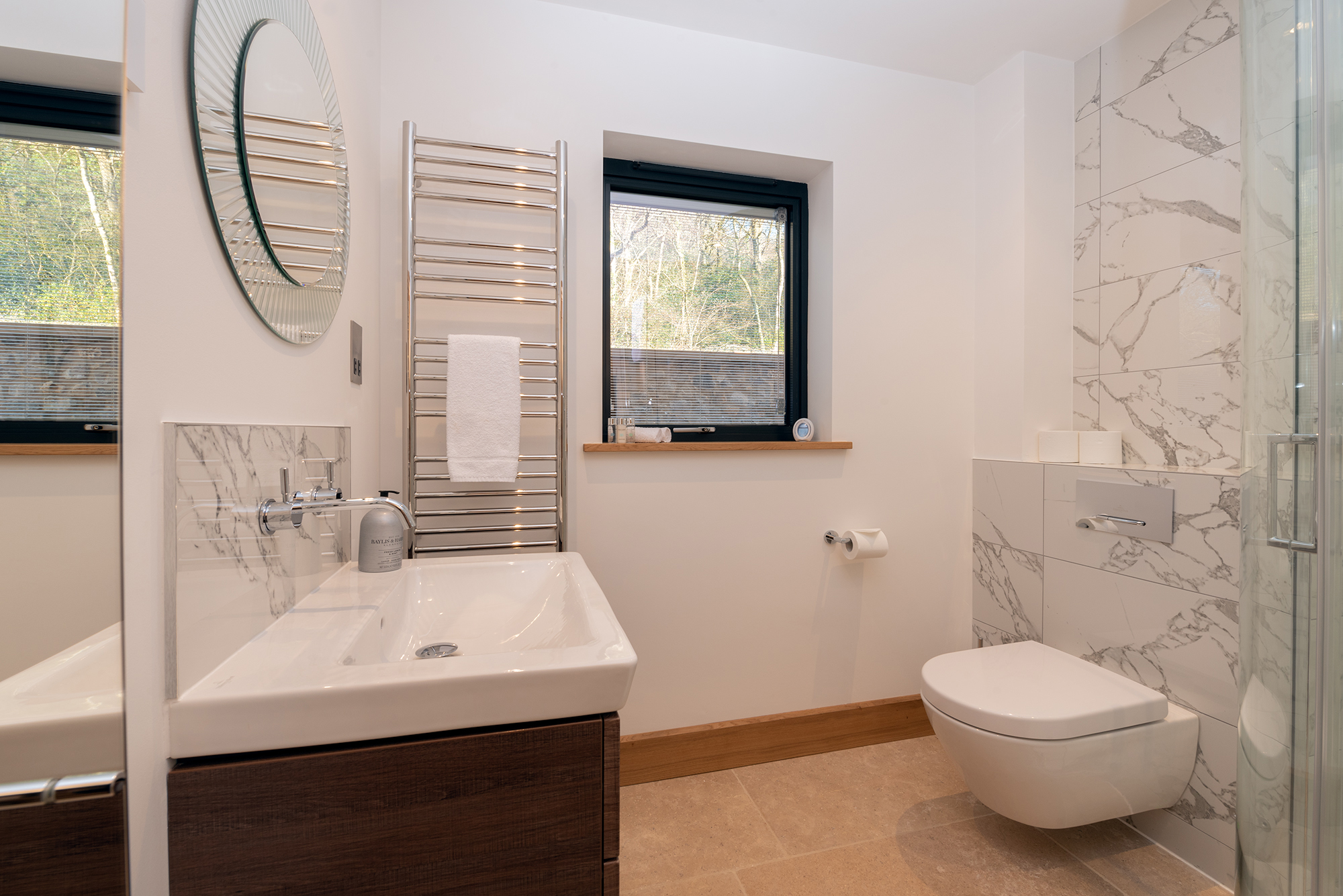 The Cedars Devon Blackdown Luxury Lettings 8 Family Bathroom Groundfloor