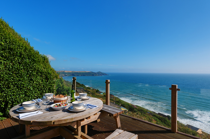 The Dell Holiday Cottage In Whitsand Bay16