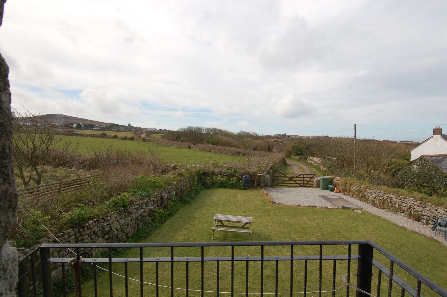 The Old Barn Pendeen2