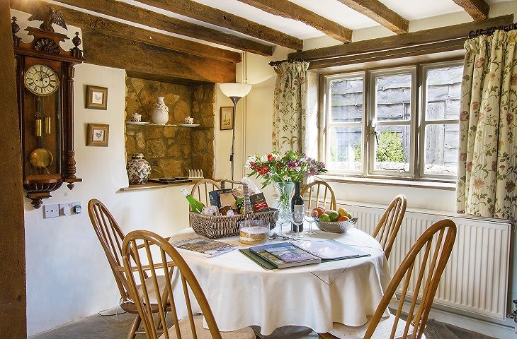 The Old Chequer Draycot Dining Room